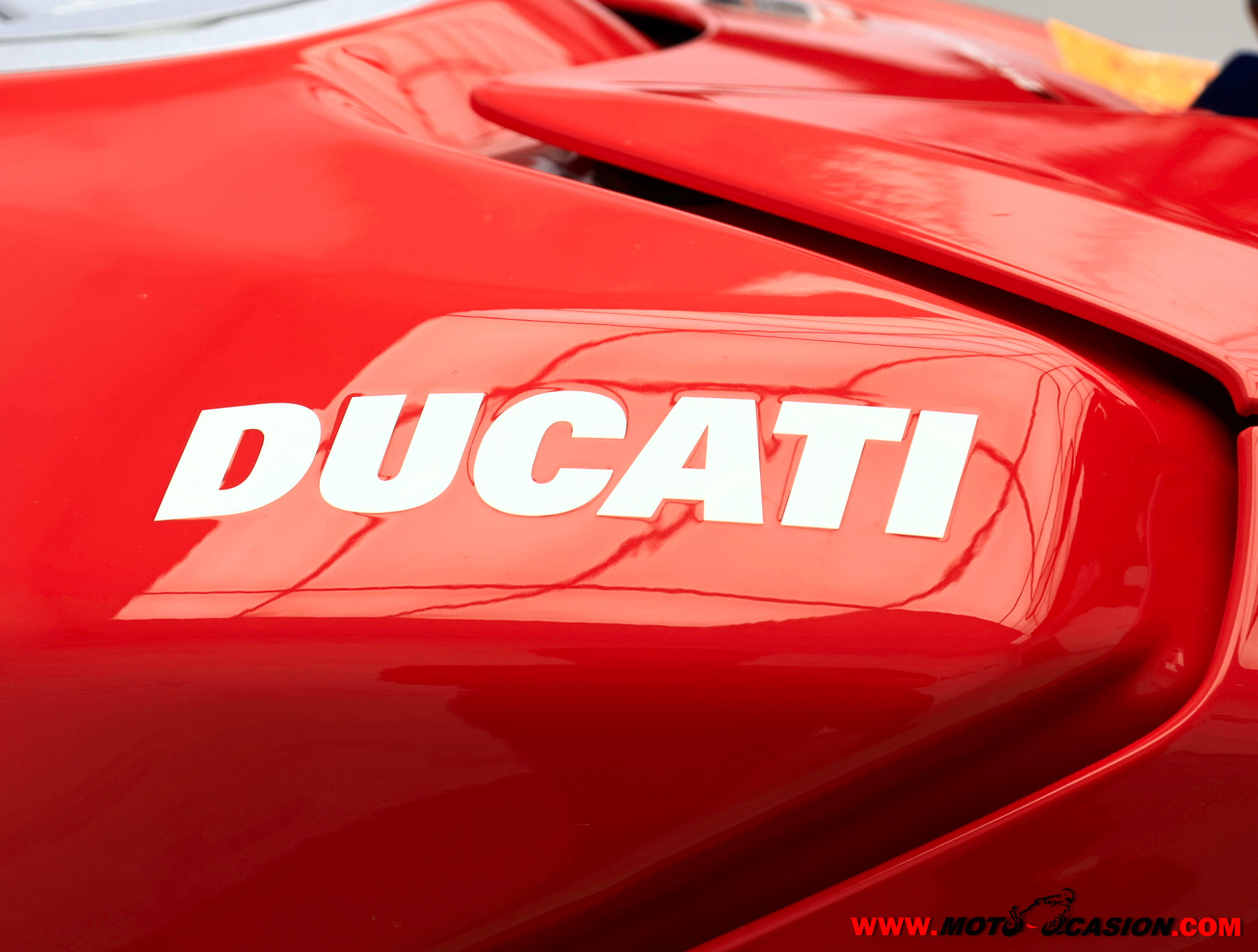 DUCATI STREETFIGHTER V4 S