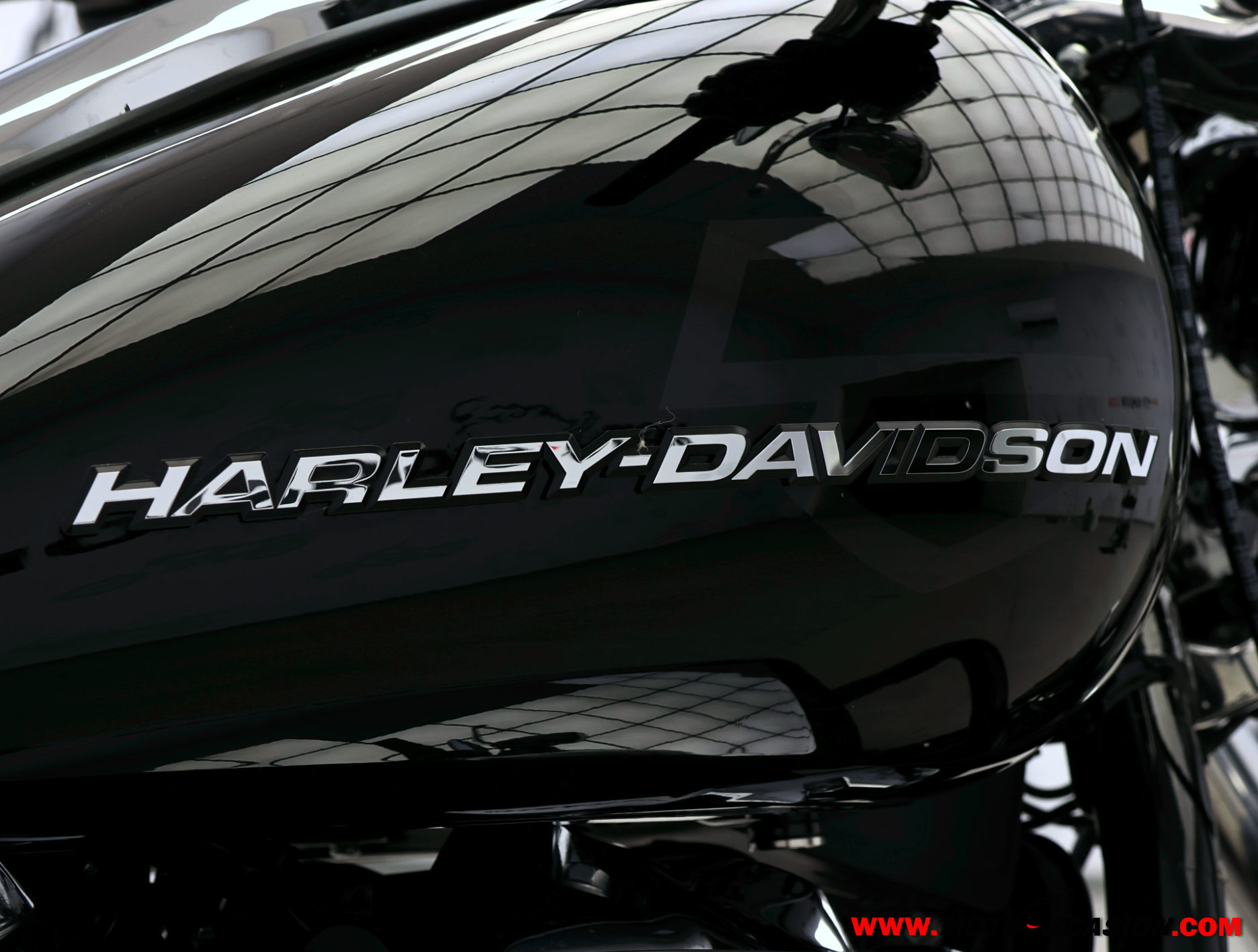 HARLEY-DAVIDSON BREAKOUT 117