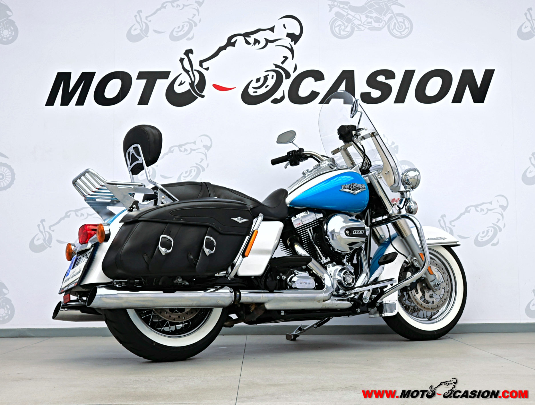 HARLEY-DAVIDSON ROAD KING CLASSIC