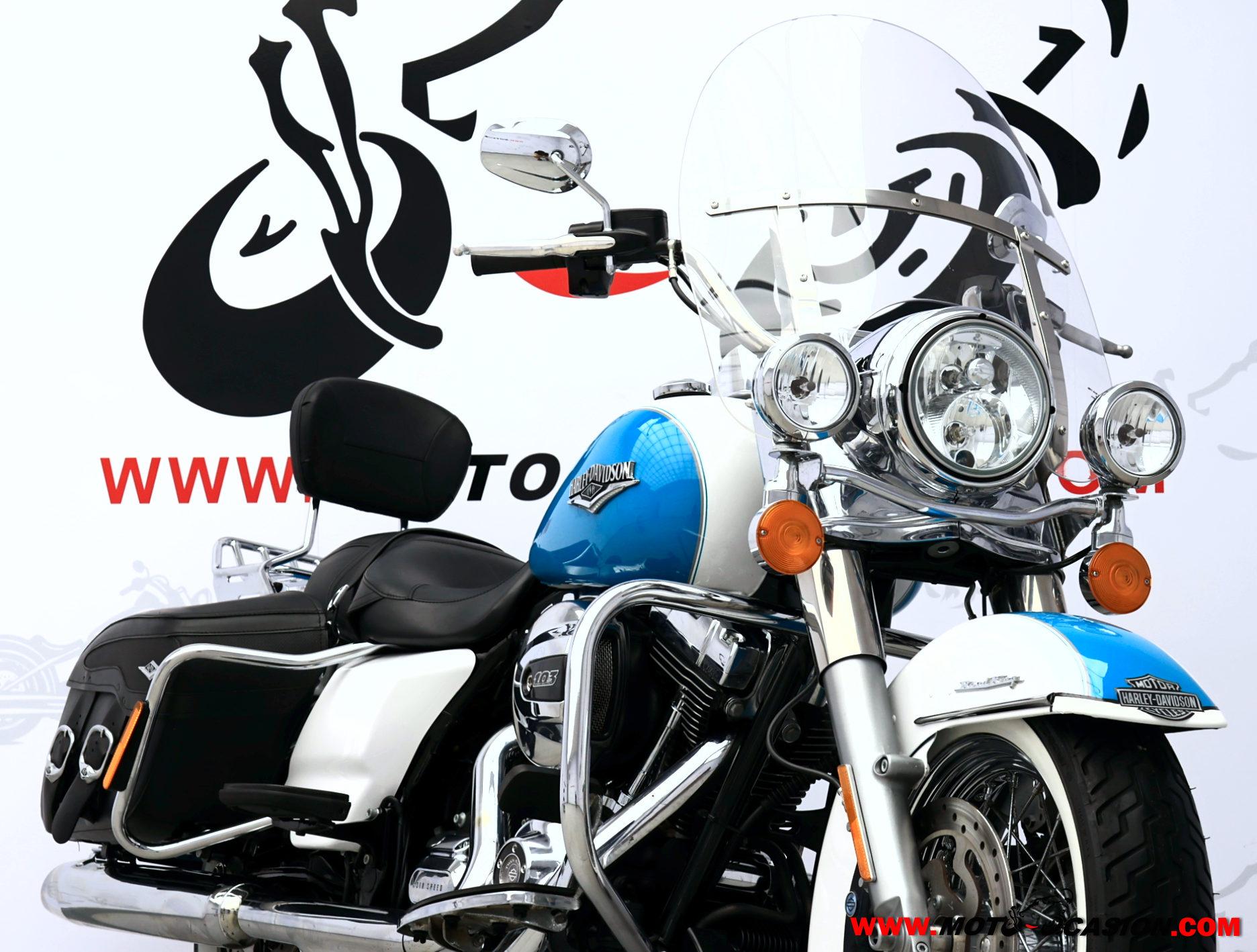 HARLEY-DAVIDSON ROAD KING CLASSIC