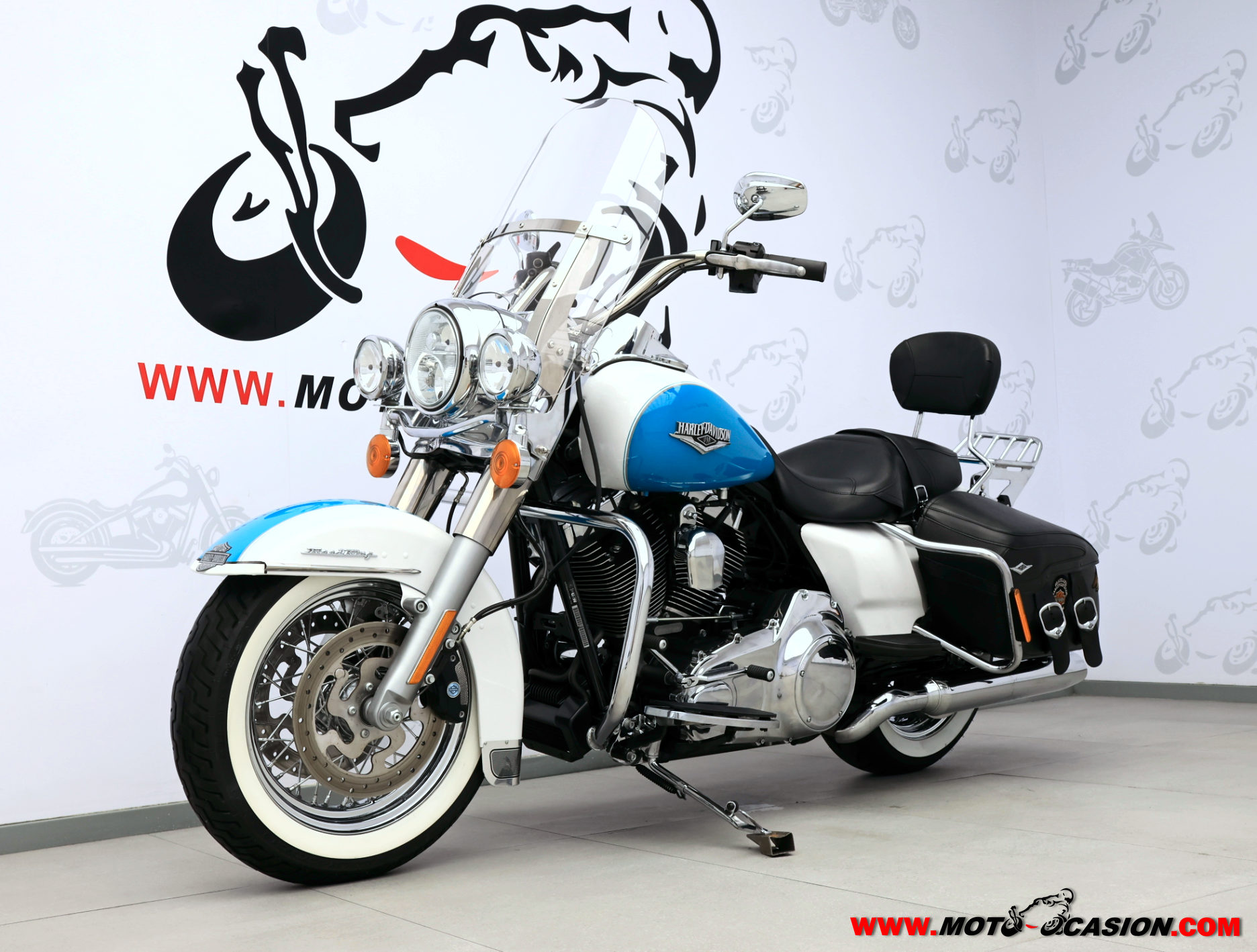 HARLEY-DAVIDSON ROAD KING CLASSIC
