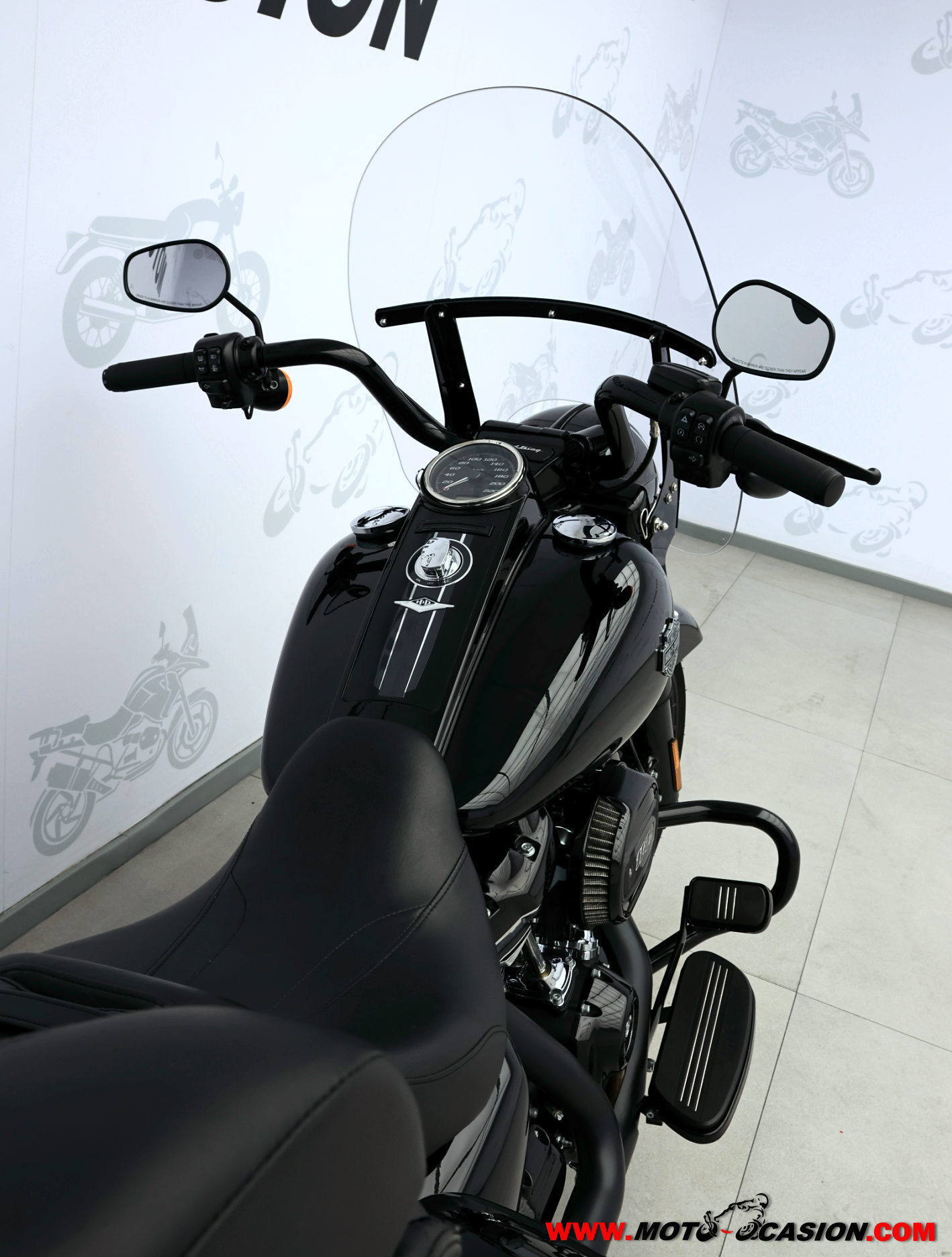 HARLEY-DAVIDSON ROAD KING SPECIAL