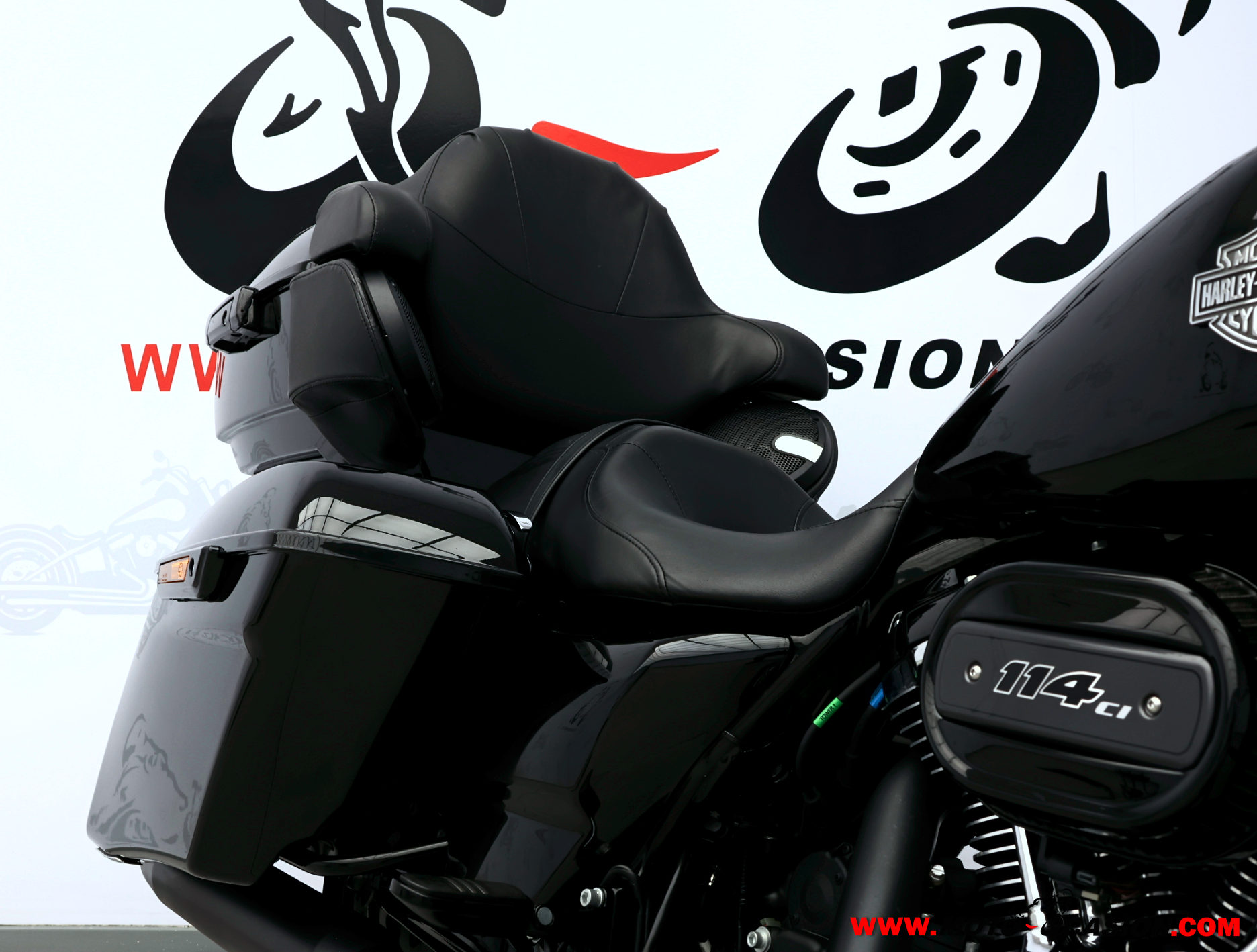 HARLEY-DAVIDSON ROAD KING SPECIAL