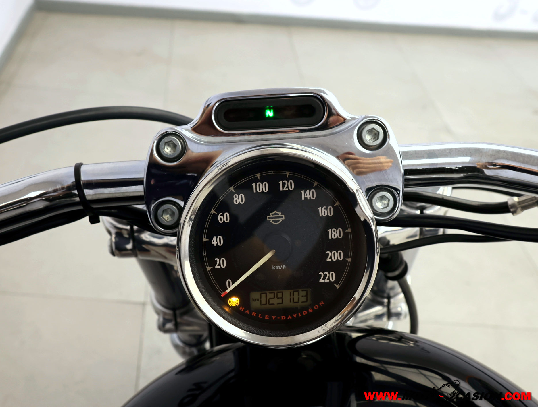 HARLEY-DAVIDSON SPORTSTER 1200 CUSTOM