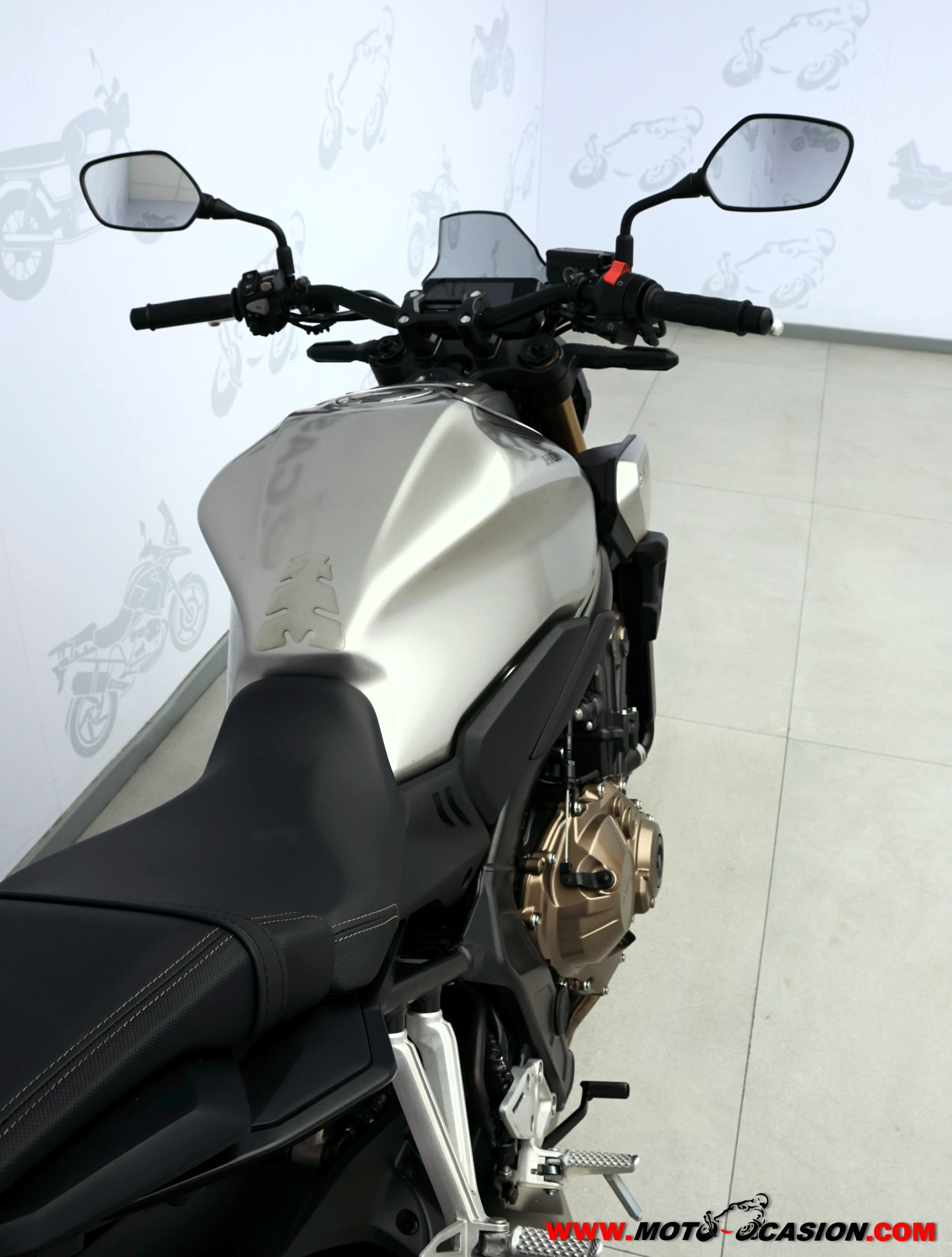 HONDA CB 650 R ¿A2?