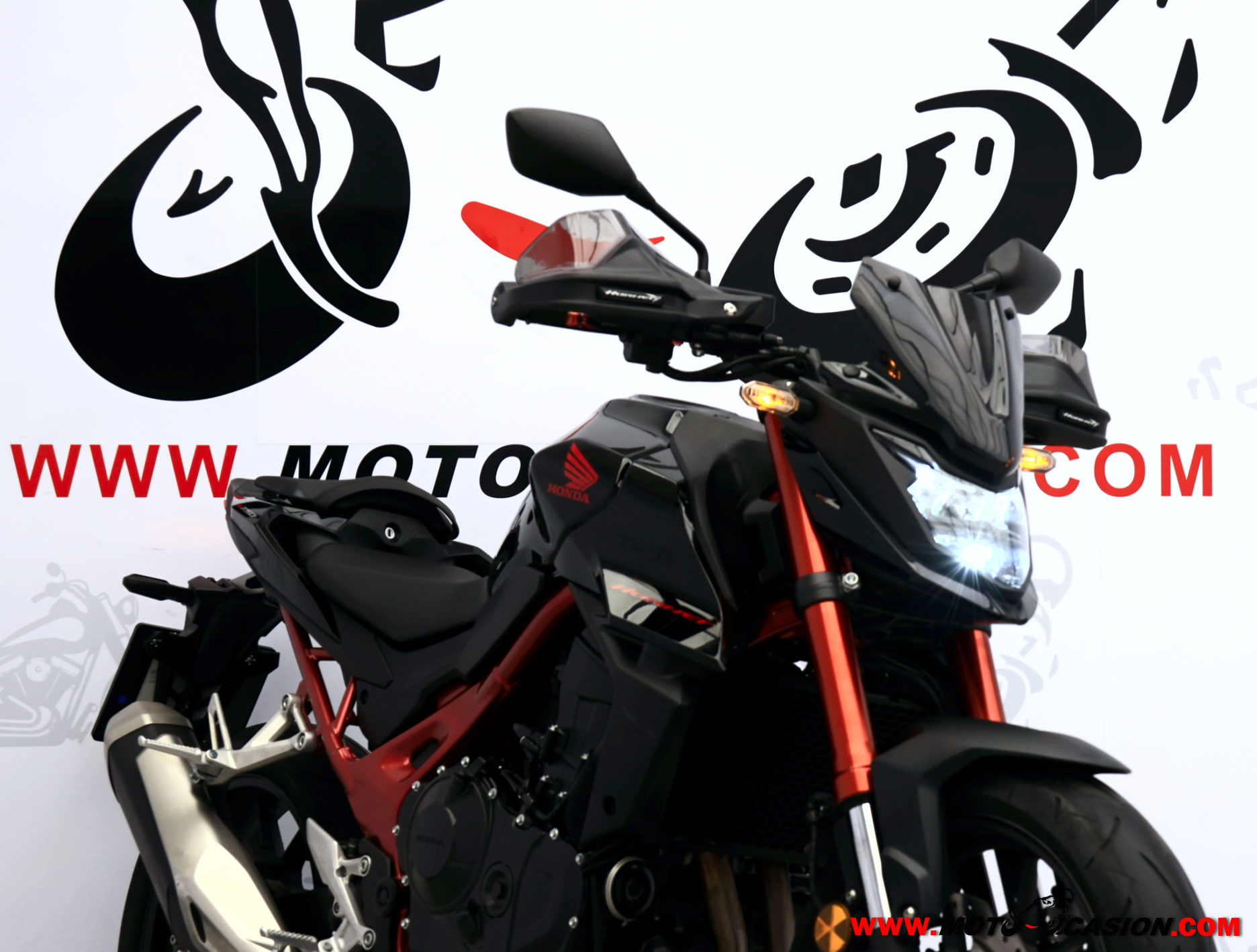 HONDA CB 750 HORNET ¿A2? (copia)