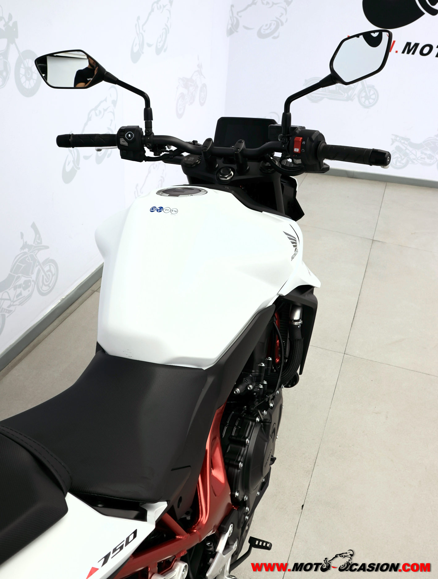 HONDA CB 750 HORNET ¿A2? GARANTÍA OFICIAL (copia)