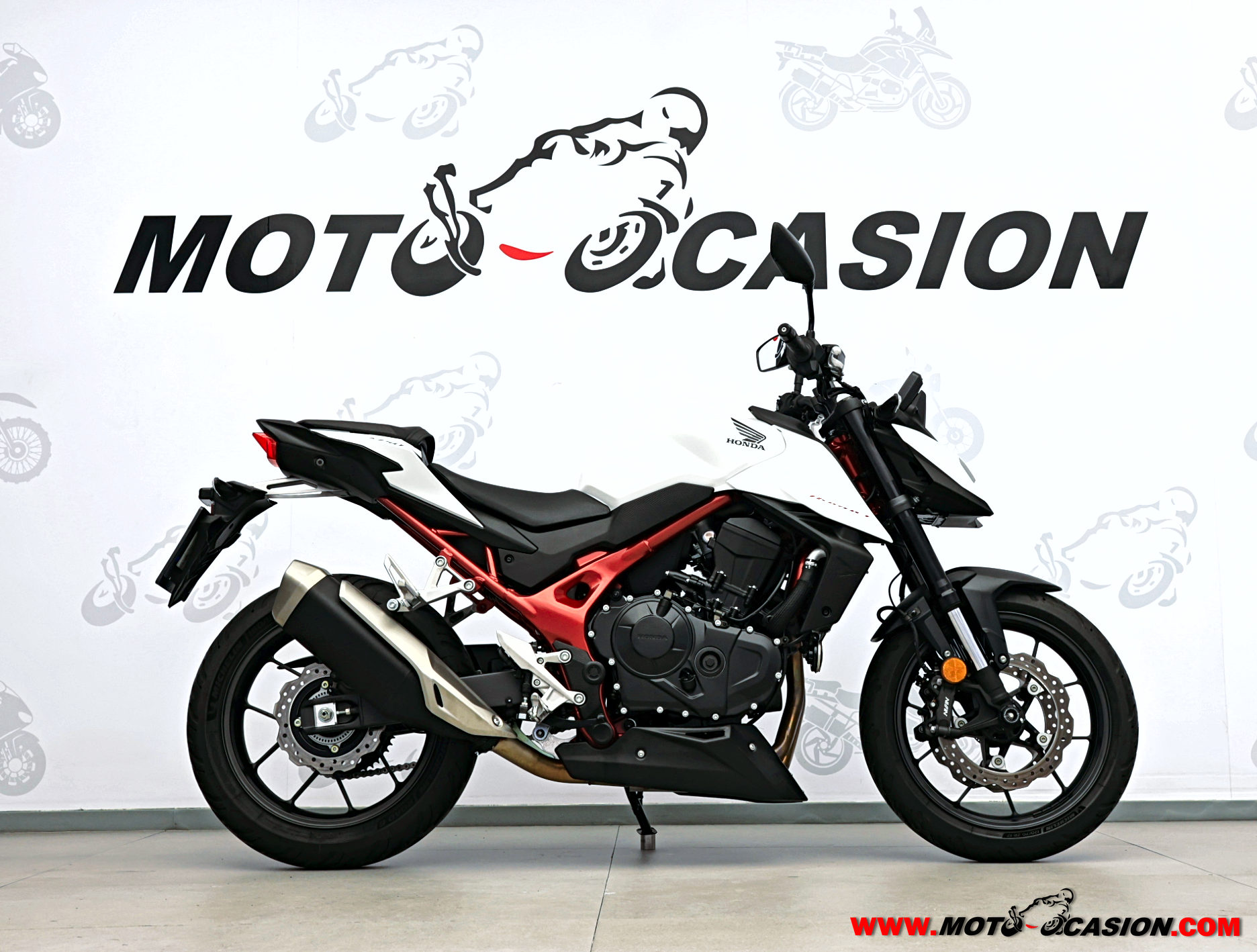 HONDA CB 750 HORNET ¿A2? GARANTÍA OFICIAL (copia)
