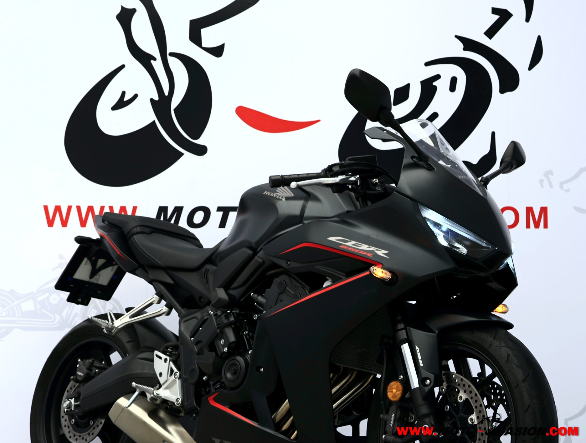 HONDA CBR 650 R E-CLUTCH -A2- GARANTÍA OFICIAL (copia)