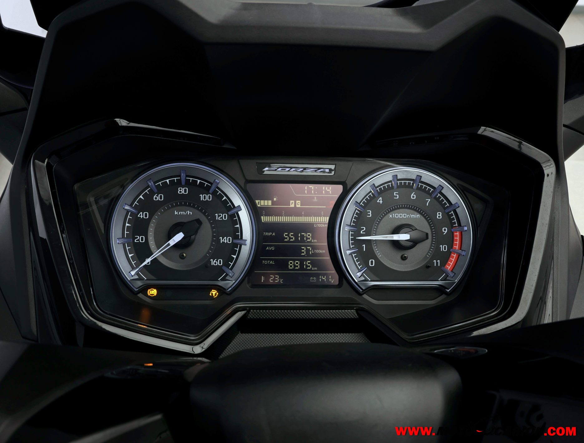 HONDA FORZA 350 -APTA A2- GARANTÍA OFICIAL (copia)
