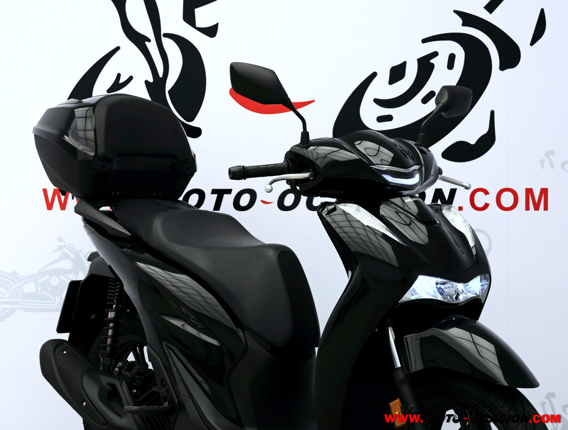 HONDA SH 125 -APTA B Y A1- GARANTÍA OFICIAL