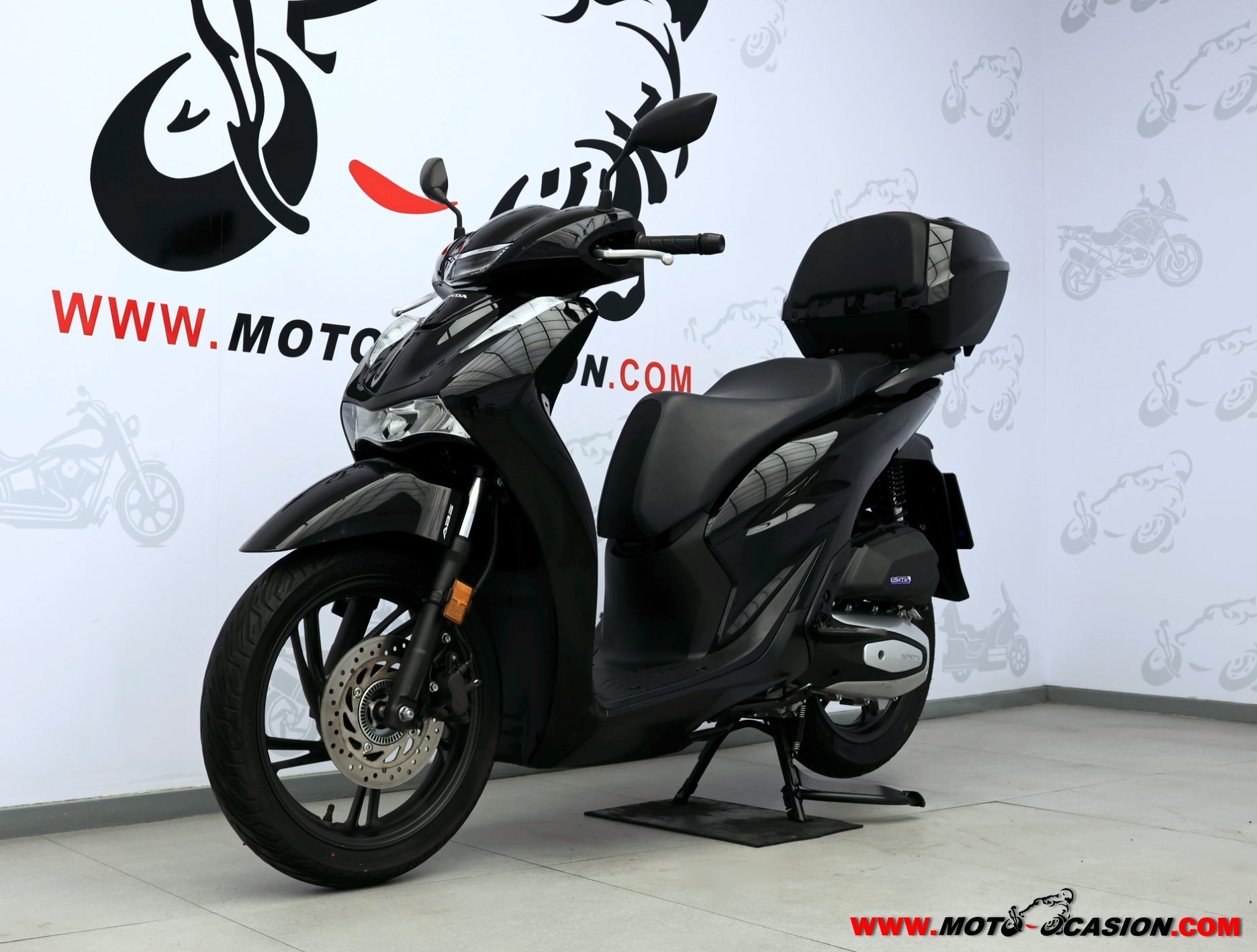 HONDA SH 125 -APTA B Y A1- GARANTÍA OFICIAL