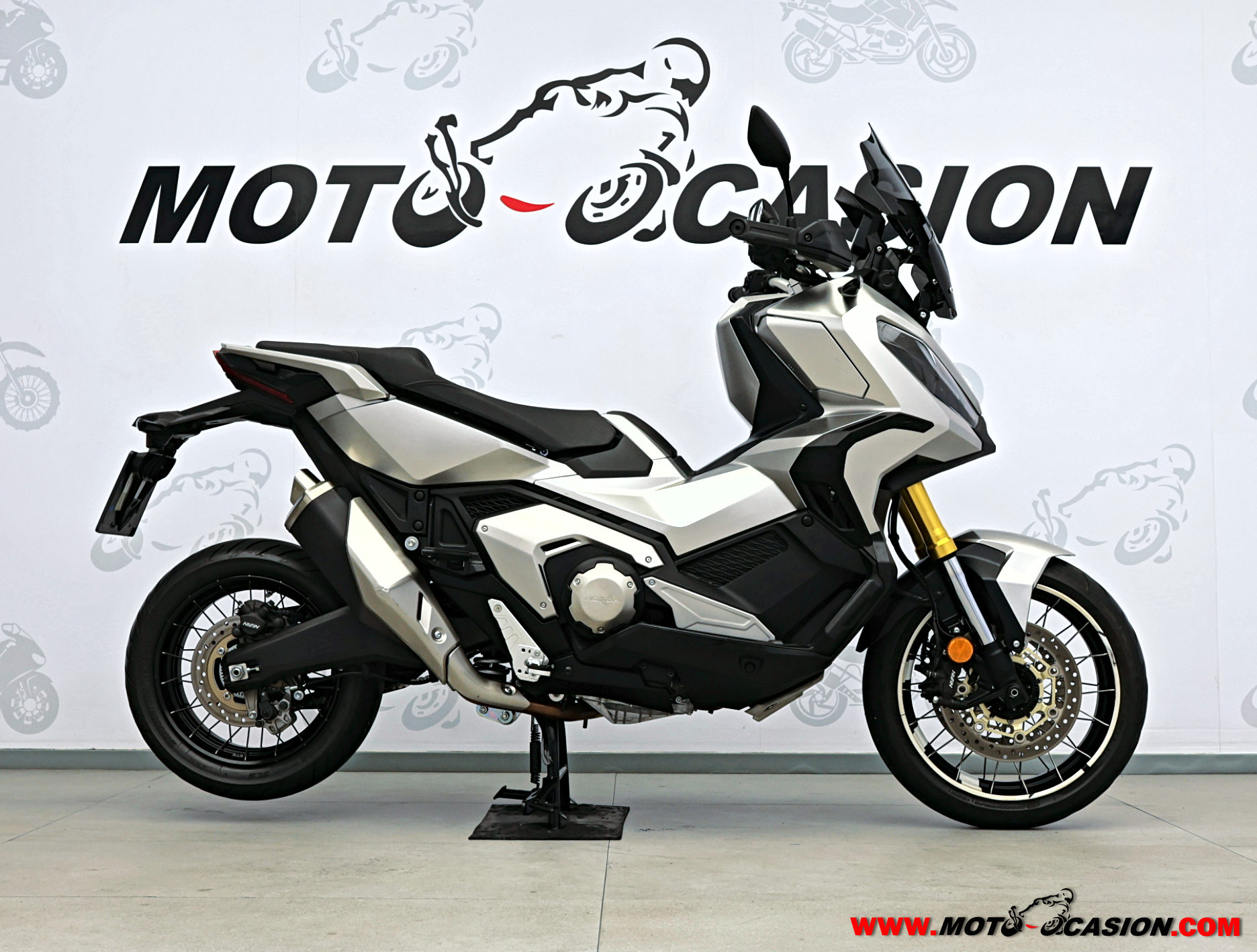 HONDA X-ADV 750 ¿A2? (copia)