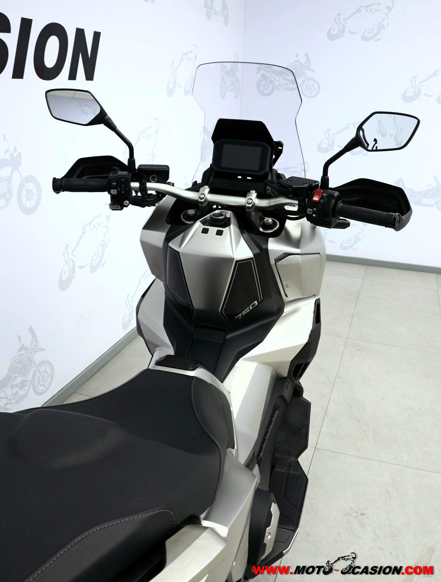 HONDA X-ADV 750 ¿A2? (copia)