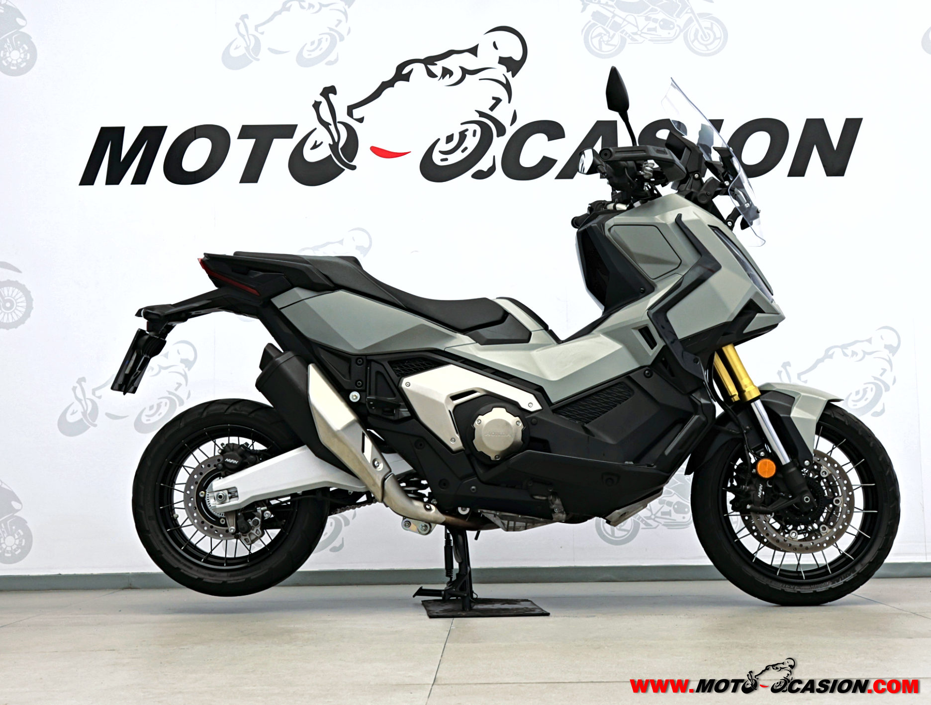 HONDA X-ADV 750 ¿A2? (copia)