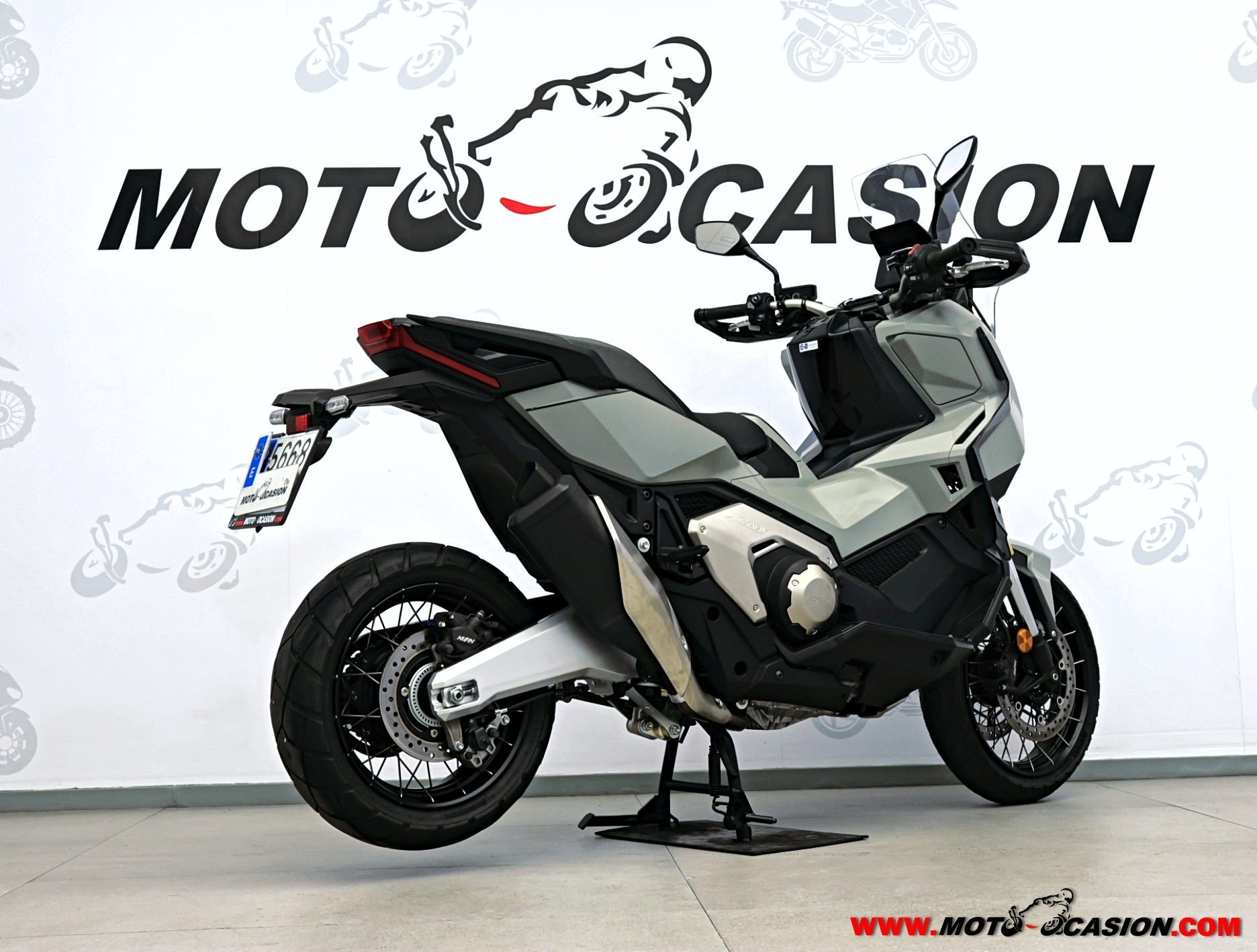 HONDA X-ADV 750 ¿A2? (copia)
