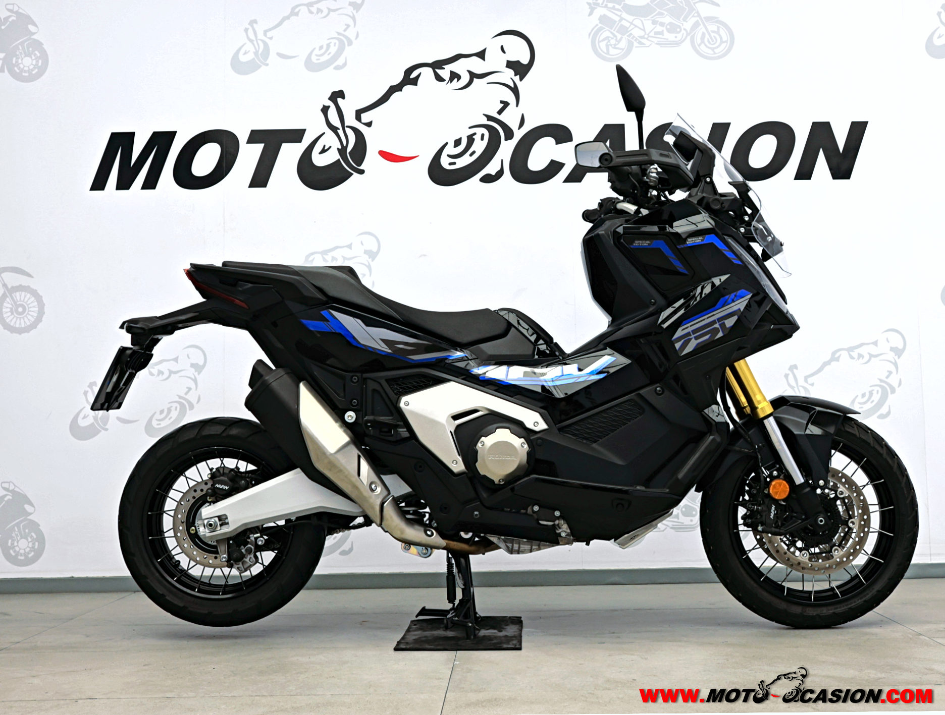 HONDA X-ADV 750 ¿A2? GARANTÍA OFICIAL (copia)