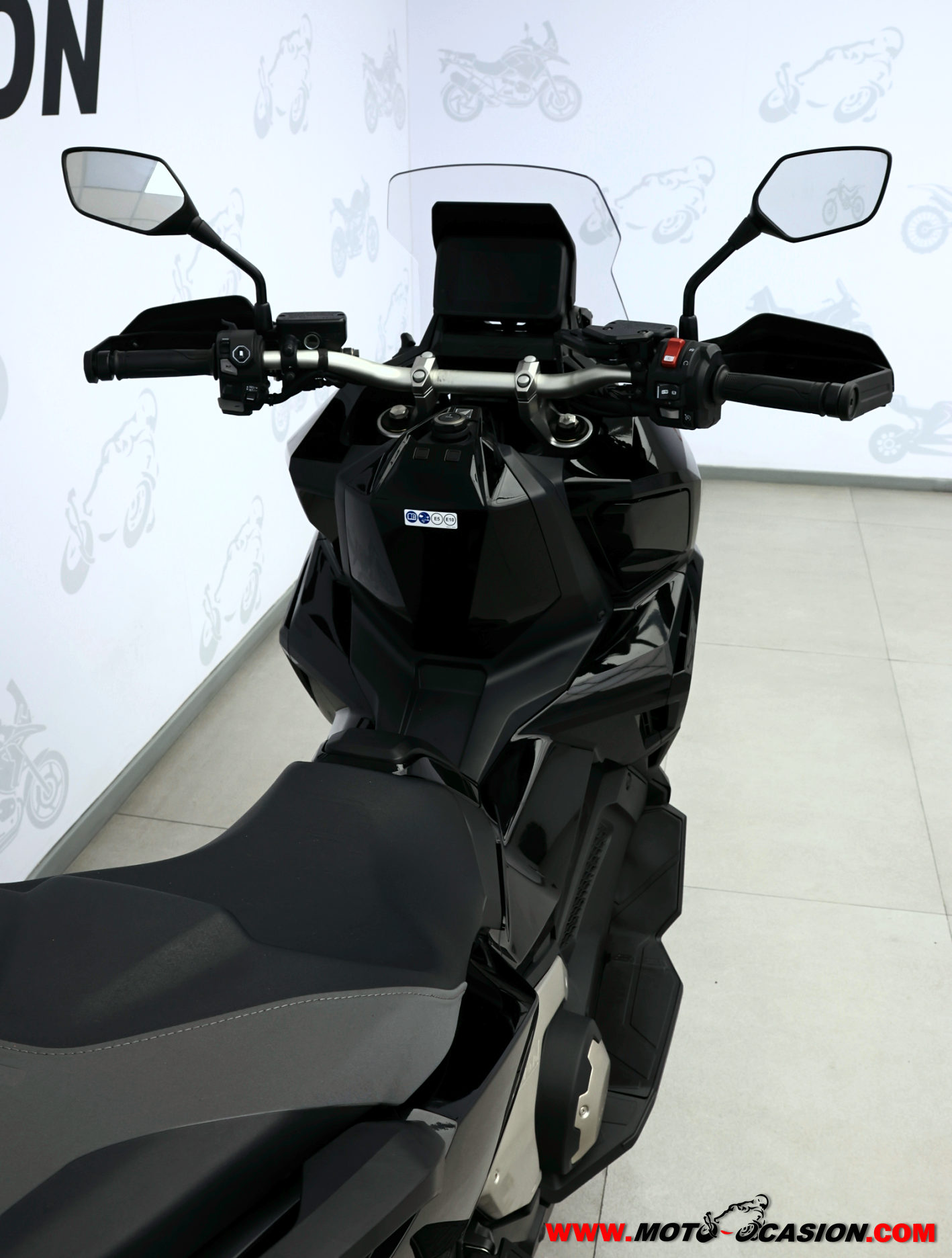 HONDA X-ADV 750 ¿A2? GARANTÍA OFICIAL (copia)