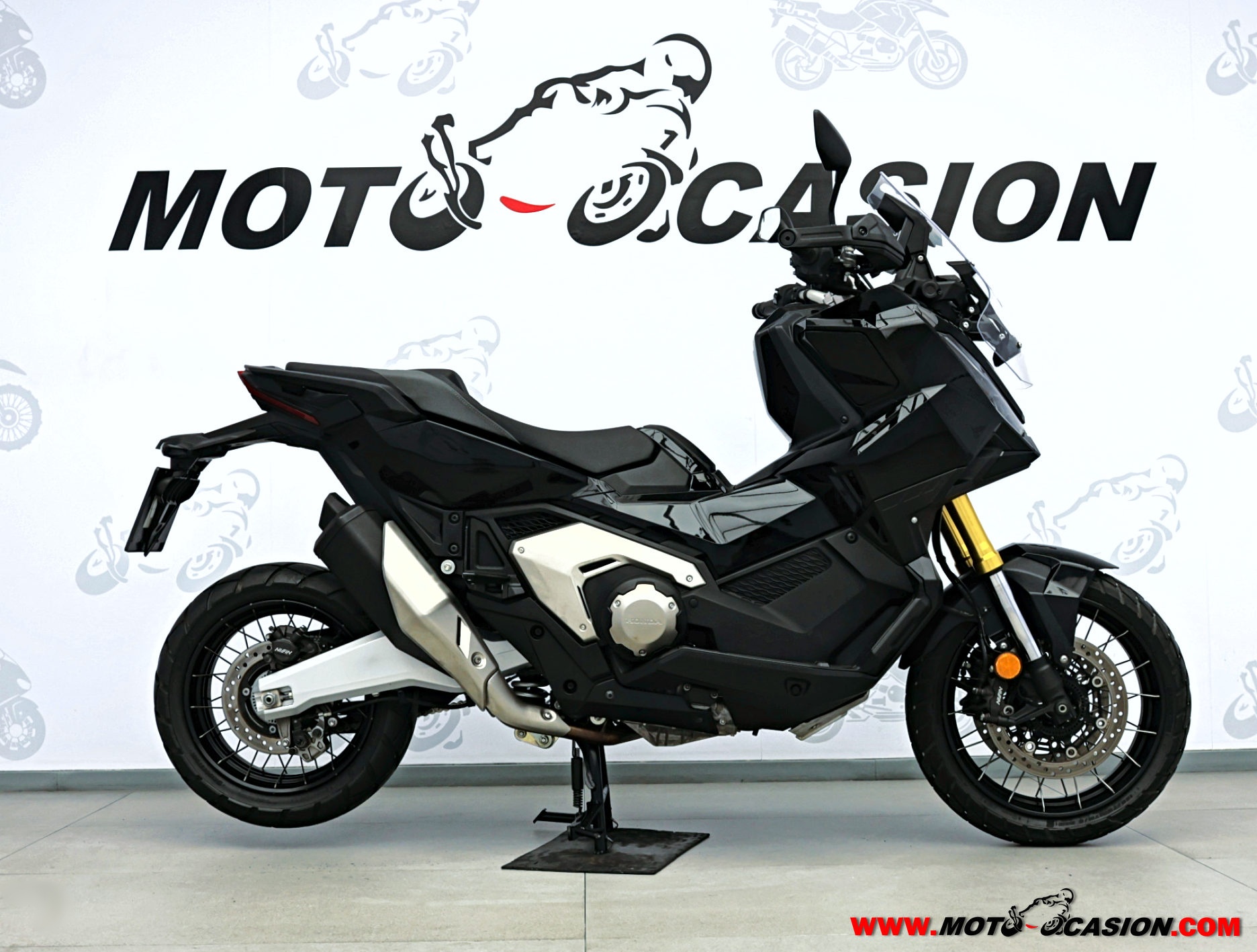 HONDA X-ADV 750 ¿A2? GARANTÍA OFICIAL (copia)