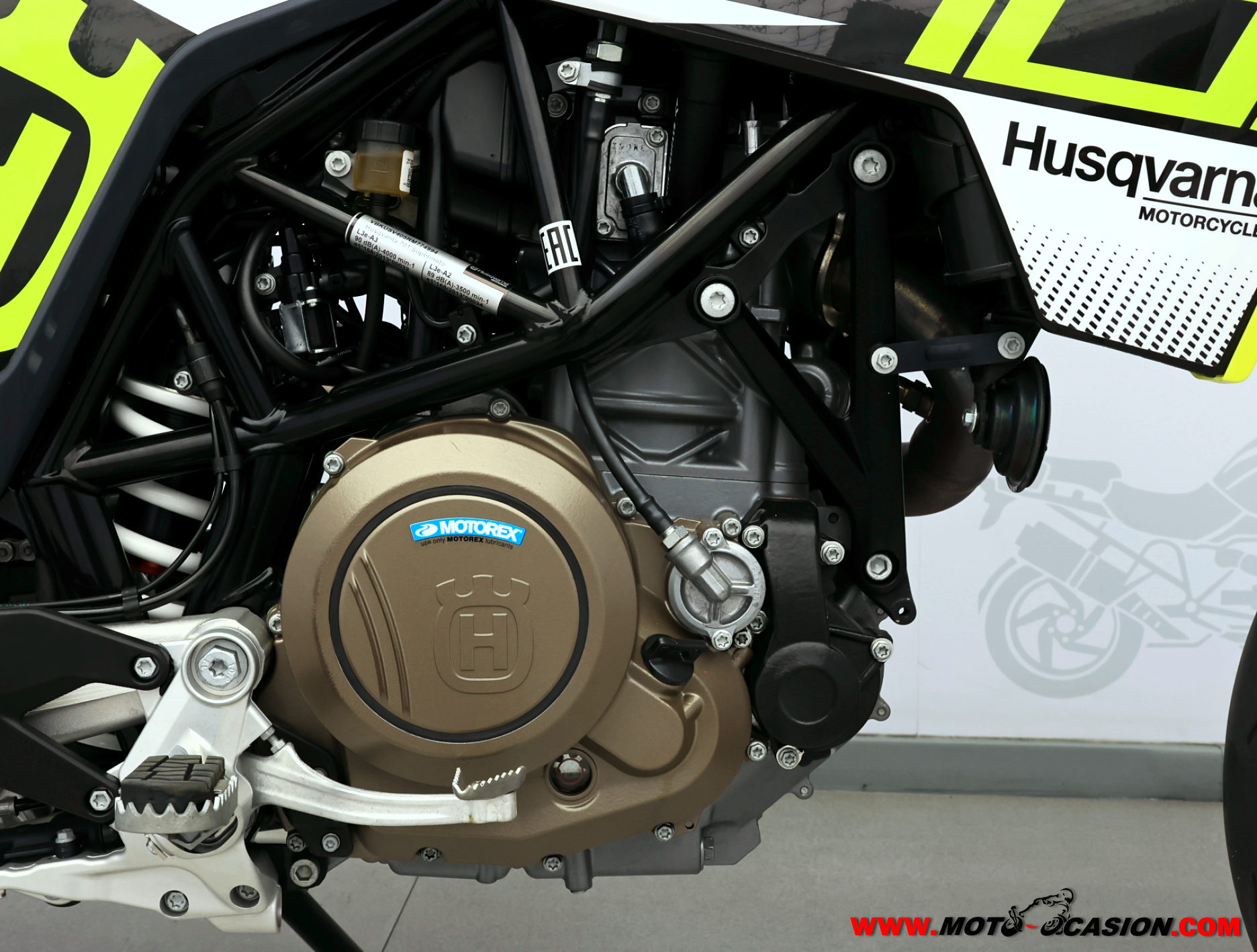 HUSQVARNA 701 SUPERMOTO -A2-