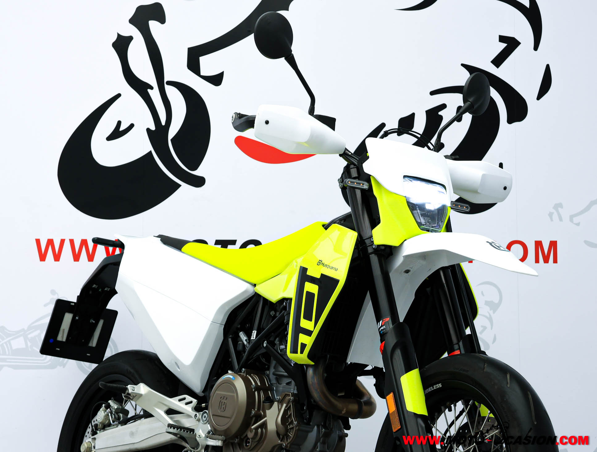 HUSQVARNA 701 SUPERMOTO -A2- GARANTÍA OFICIAL (copia)