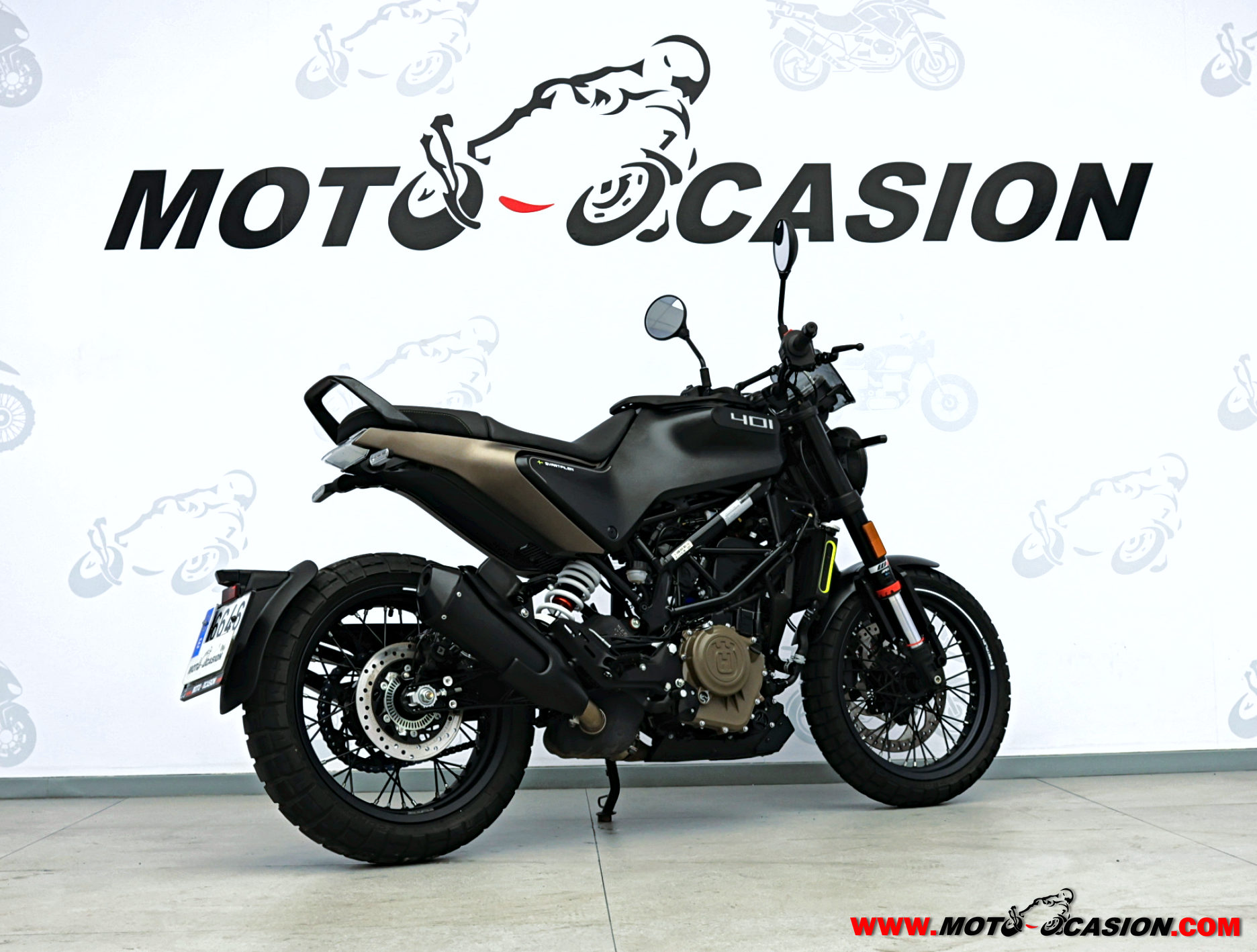 HUSQVARNA SVARTPILEN 125 -APTA A2-