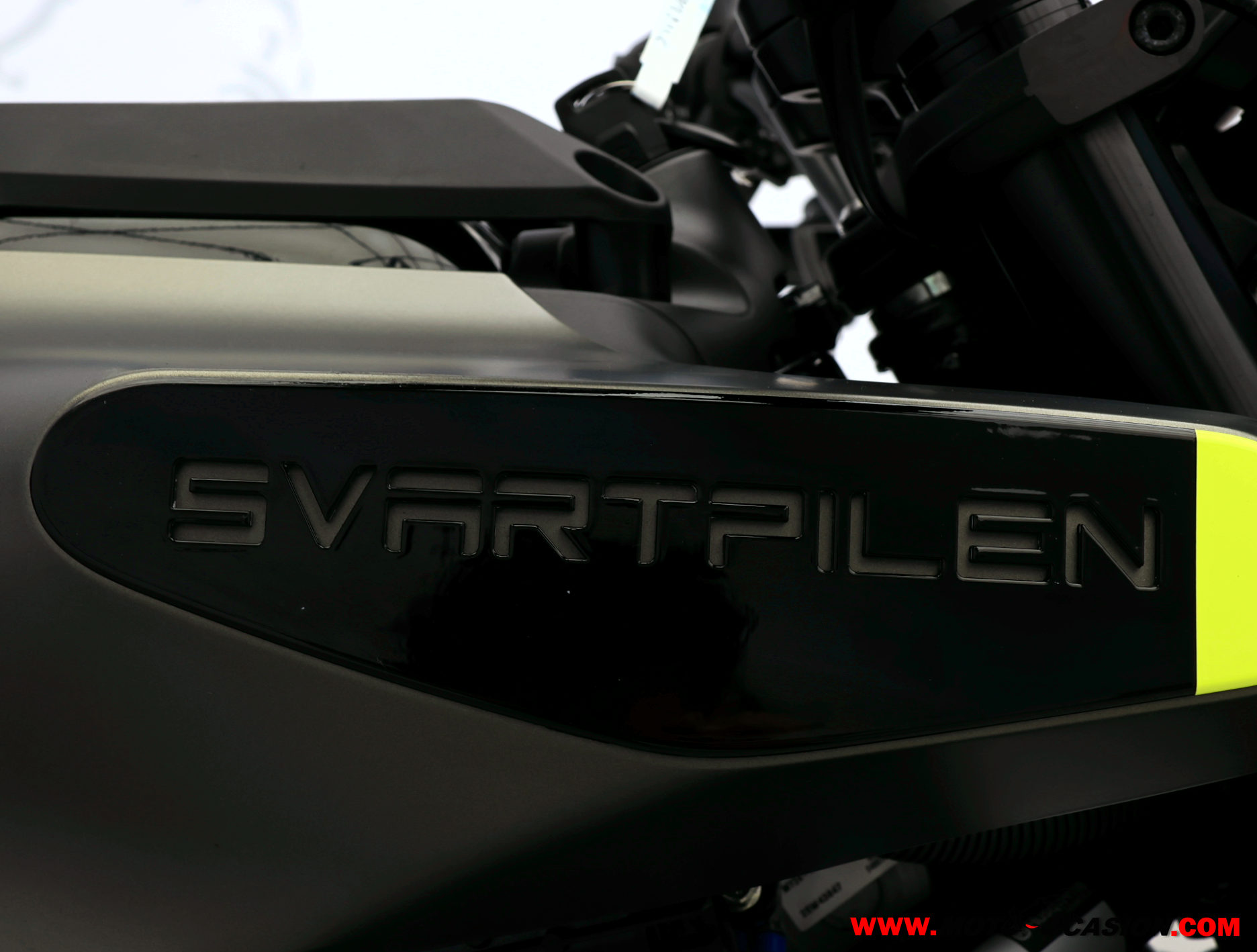 HUSQVARNA SVARTPILEN 125 -APTA B Y A1- GARANTÍA OFICIAL