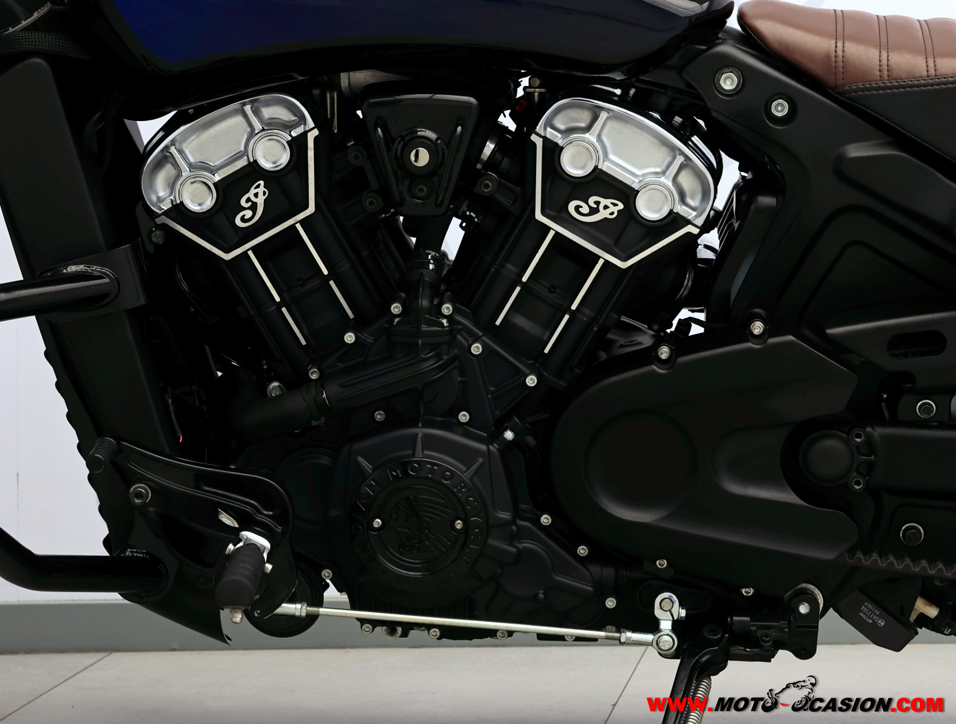 INDIAN SCOUT BOBBER -A2-