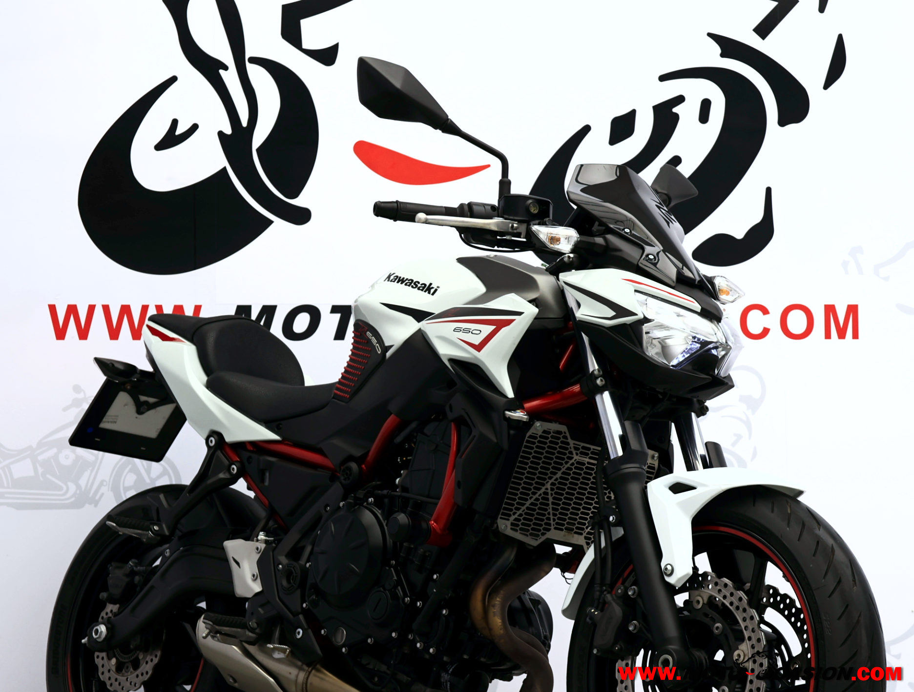 KAWASAKI Z 650 ¿A2? GARANTÍA OFICIAL (copia)