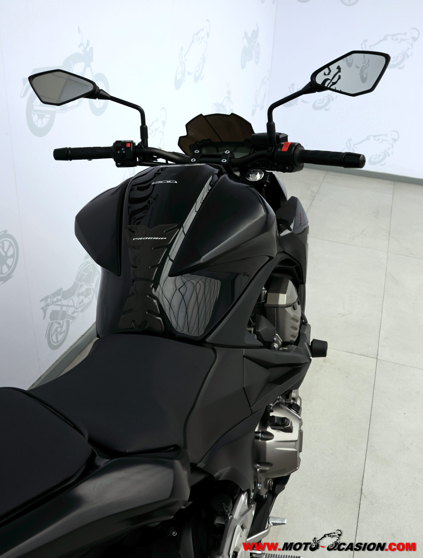 KAWASAKI Z 800e ¿A2?
