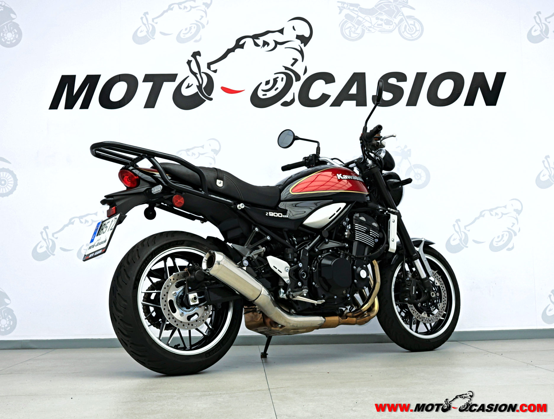 KAWASAKI Z 900 RS (copia)