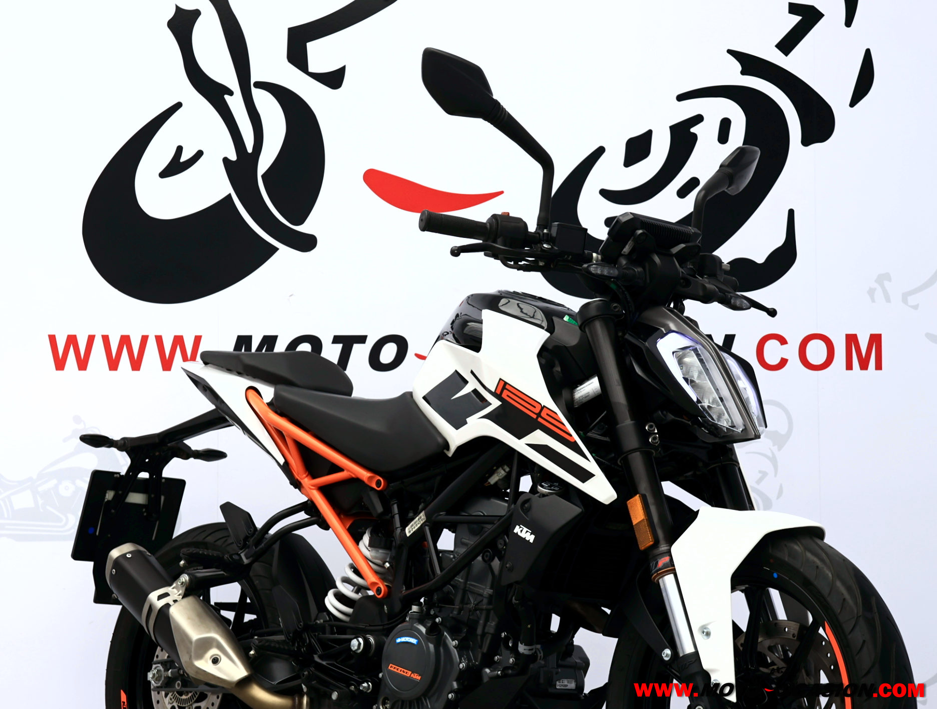 KTM 125 DUKE -APTA B Y A1-