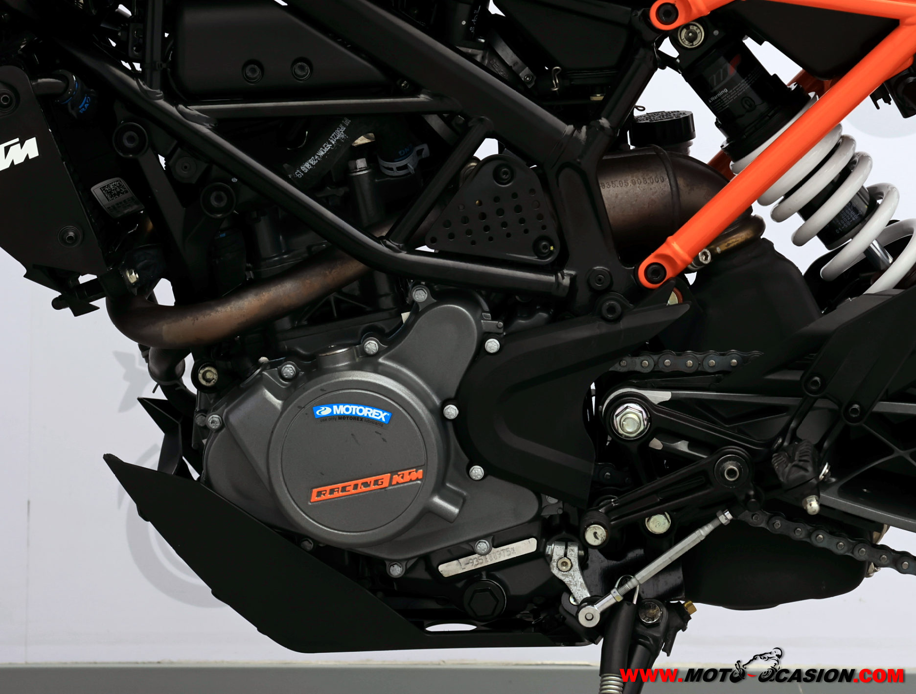 KTM 125 DUKE -APTA B Y A1-