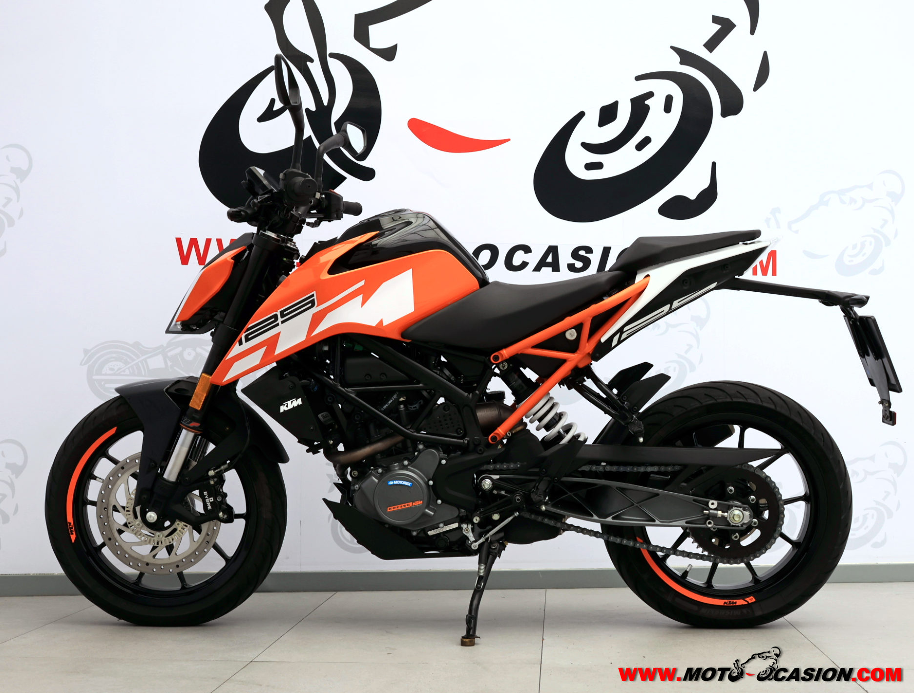 KTM 125 DUKE -APTA B Y A1-