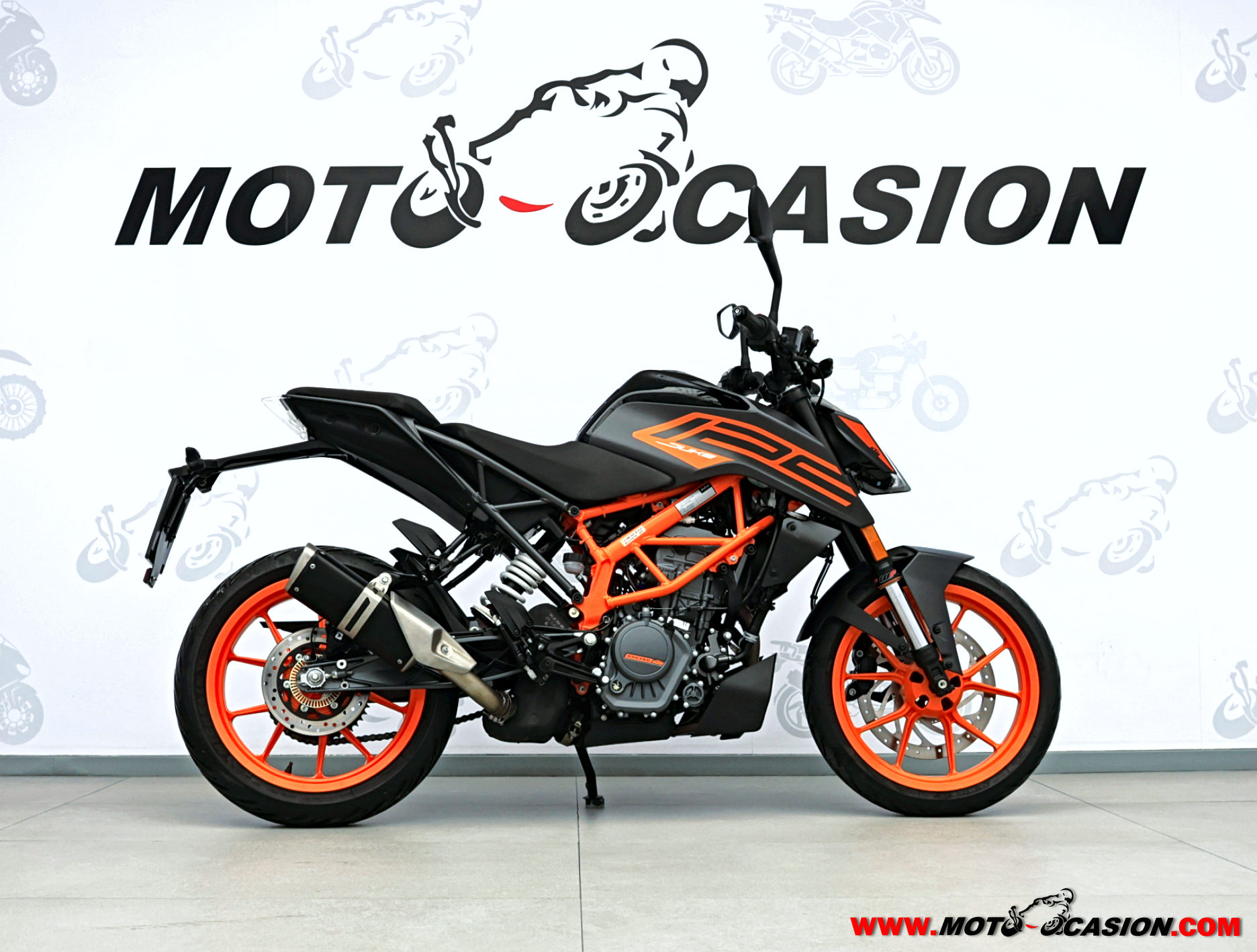 KTM 125 DUKE -APTA B Y A1- (copia)