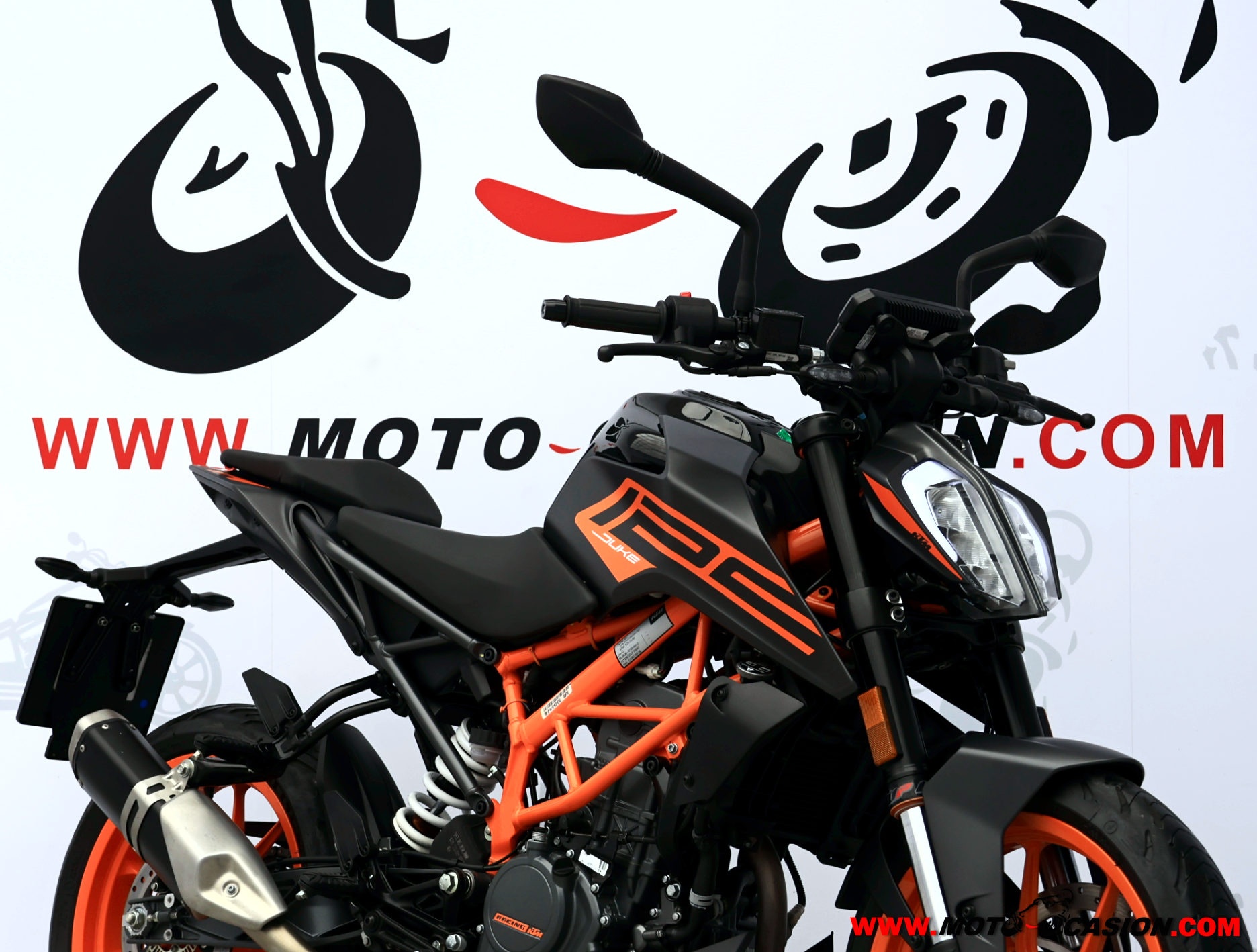 KTM 125 DUKE -APTA B Y A1- (copia)