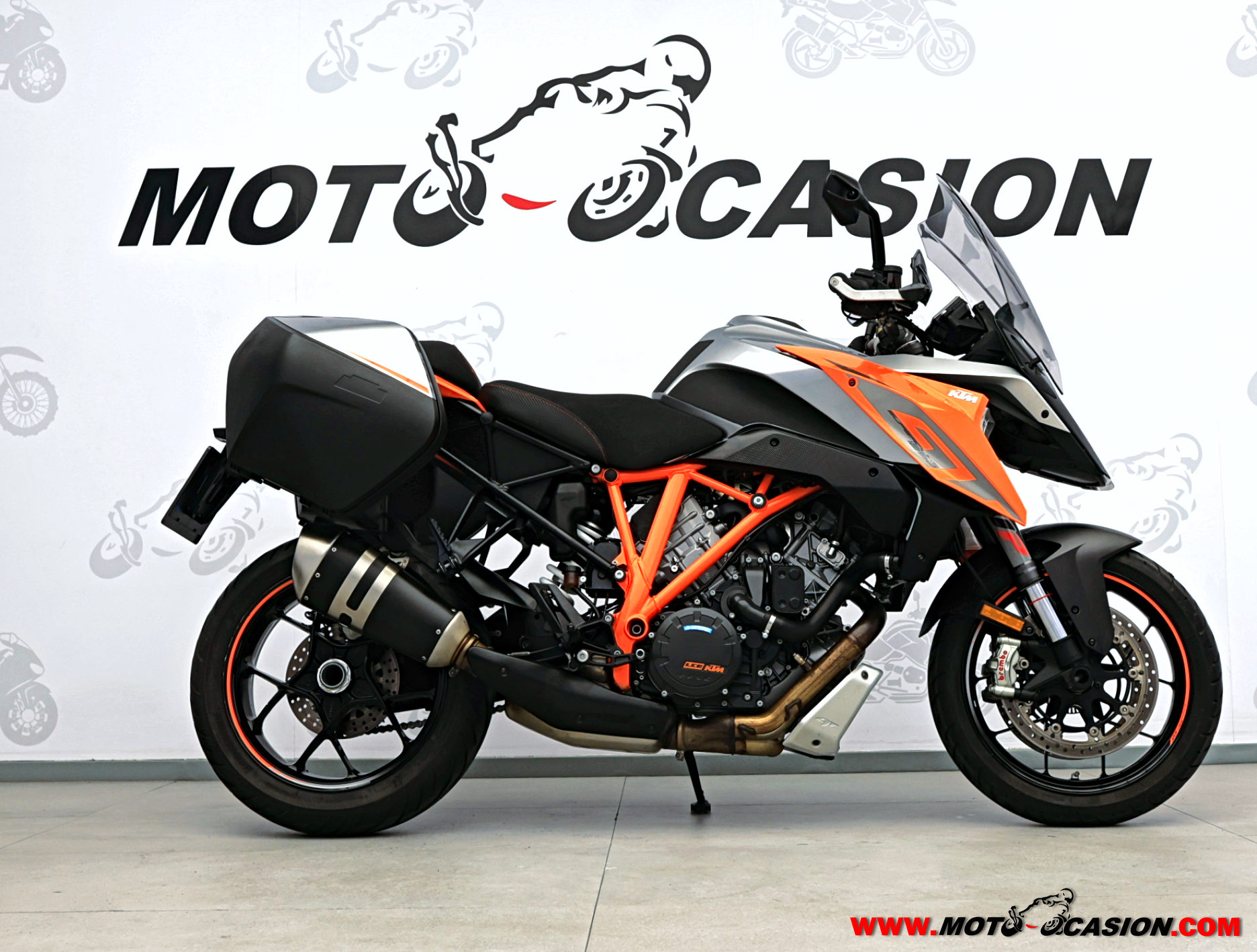KTM 1290 SUPER DUKE GT (copia)