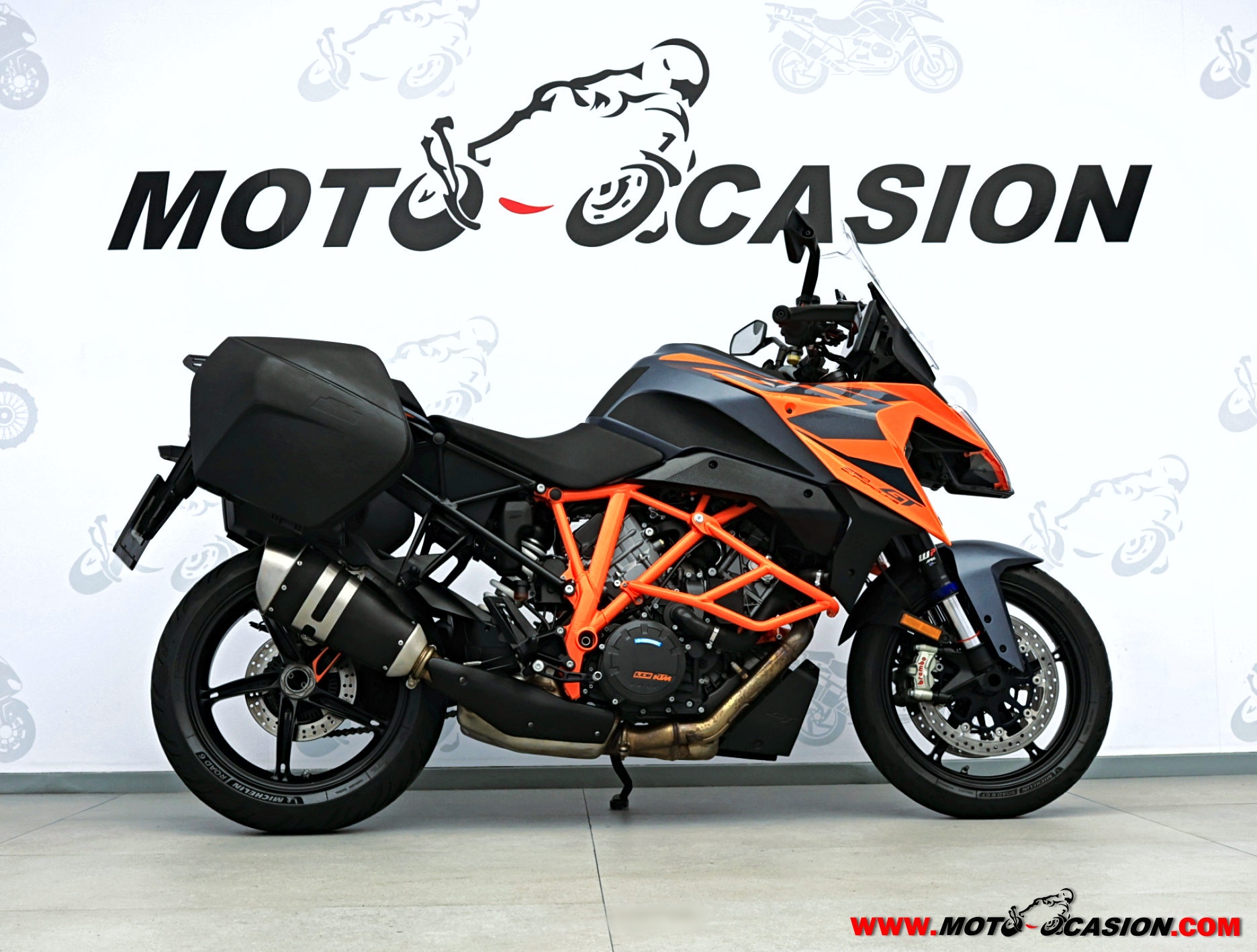 KTM 1290 SUPER DUKE GT (copia)