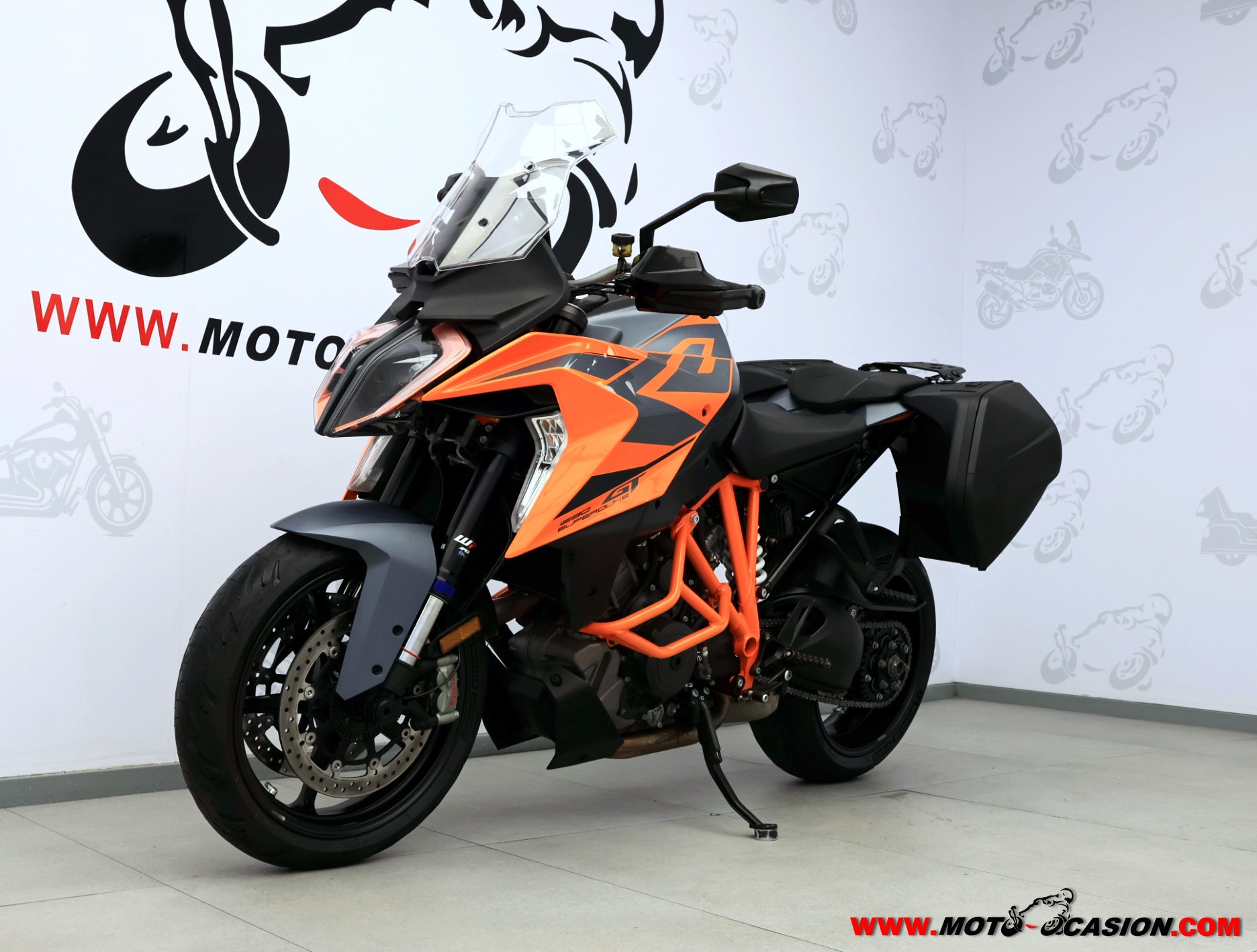 KTM 1290 SUPER DUKE GT (copia)