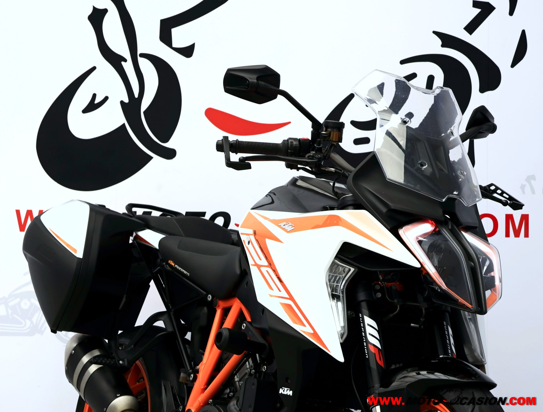 KTM 1290 SUPER DUKE GT (copia)