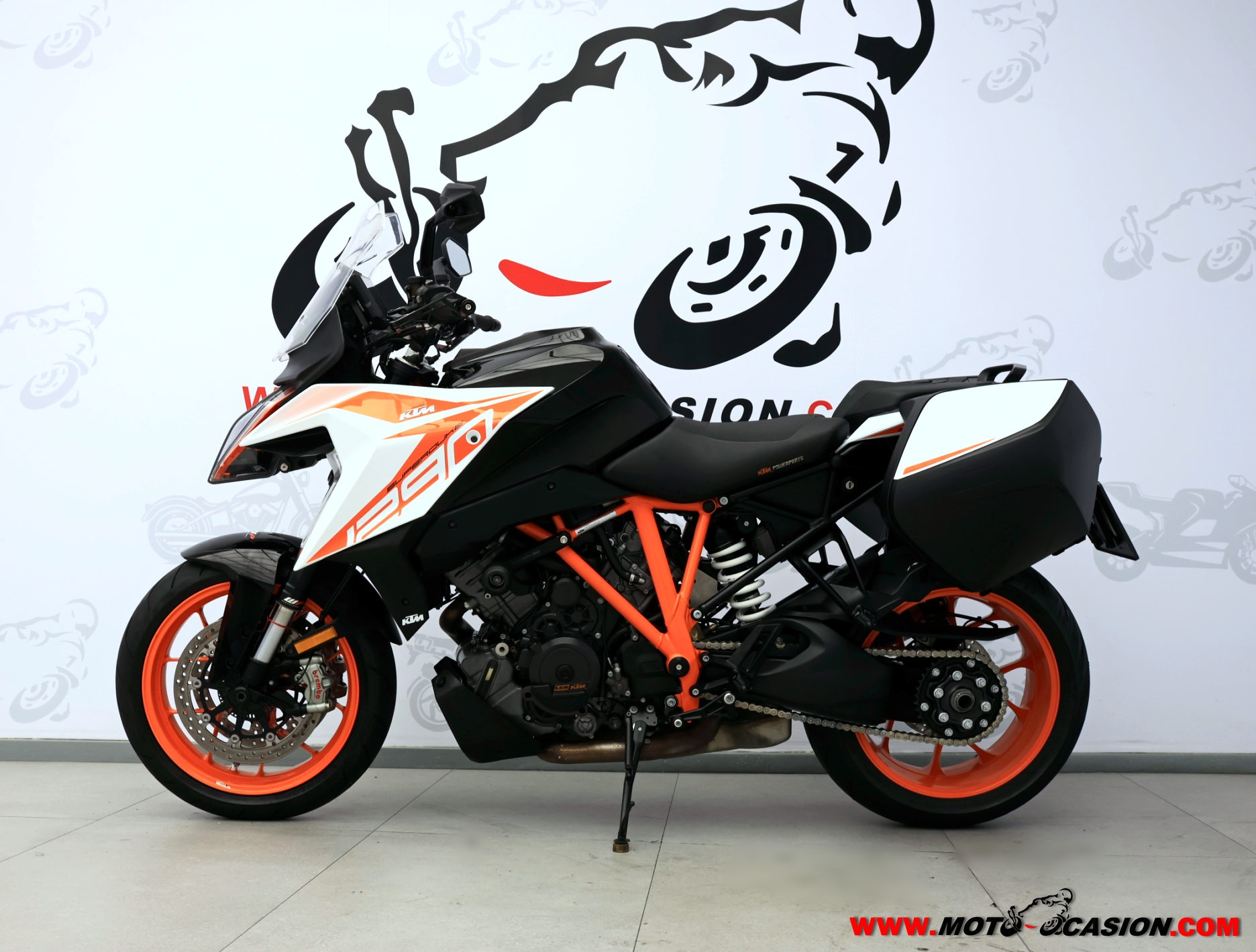 KTM 1290 SUPER DUKE GT (copia)