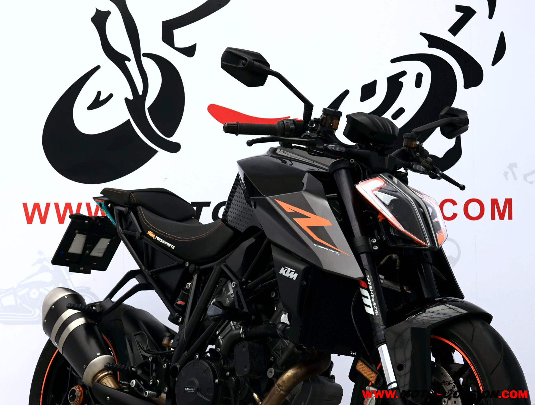 KTM 1290 SUPER DUKE R