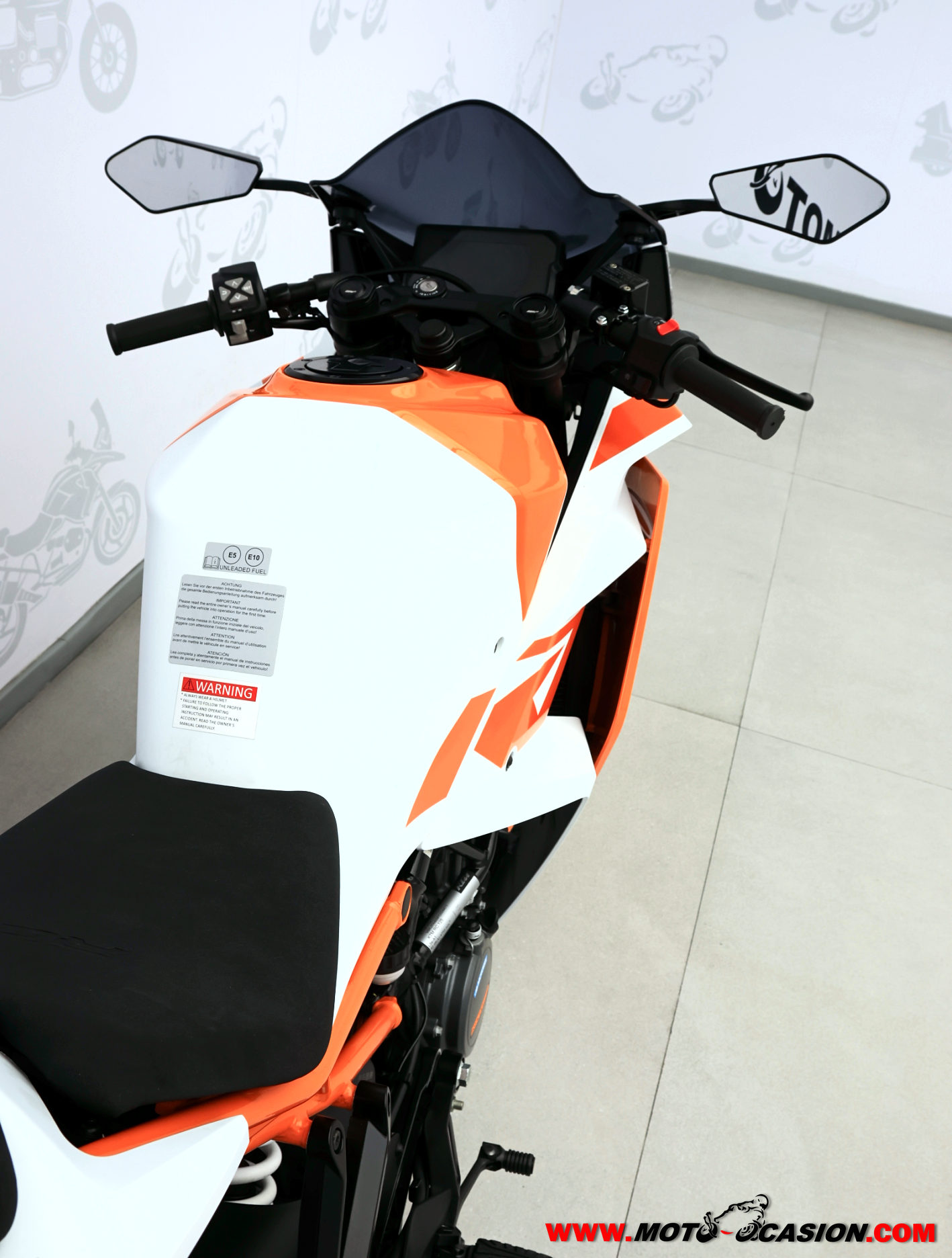 KTM RC 125 -APTA B Y A1-