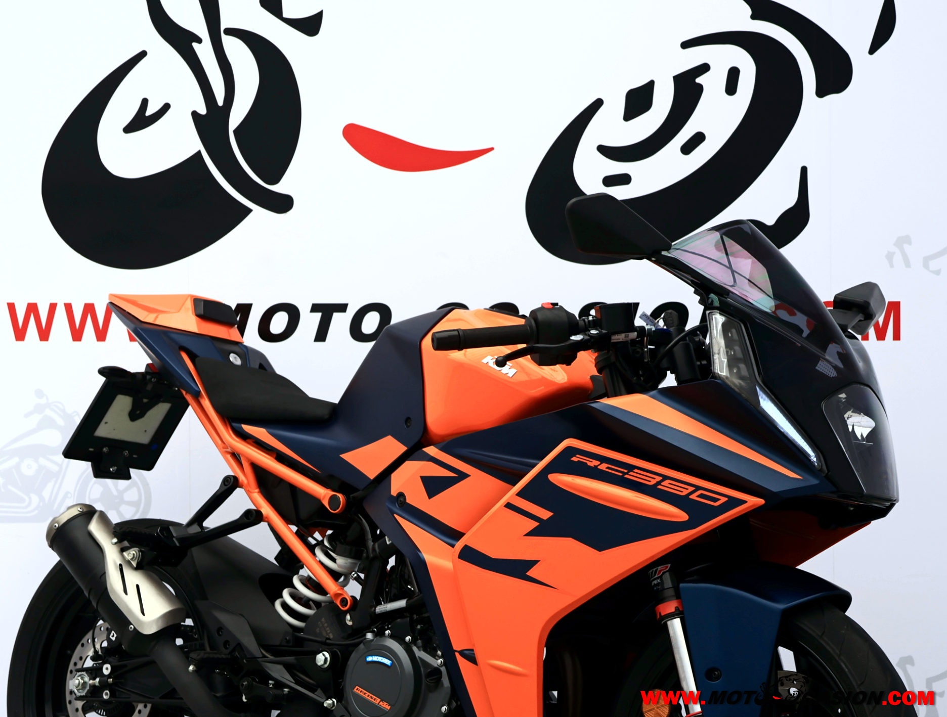 KTM RC 125 -APTA B Y A1- (copia)