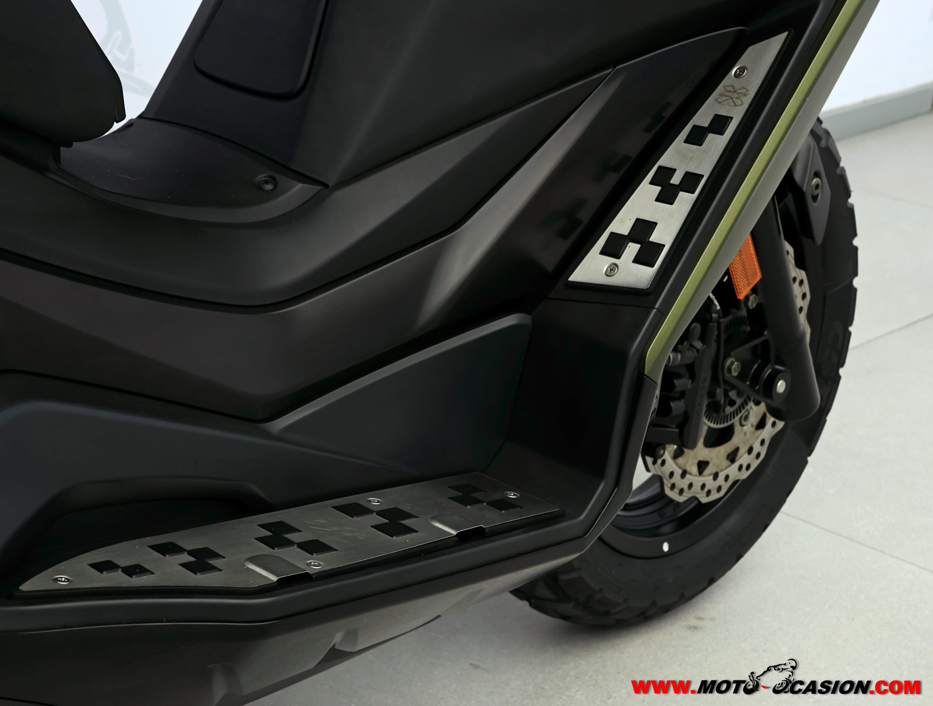 KYMCO AK 550 PREMIUM ¿A2? (copia)