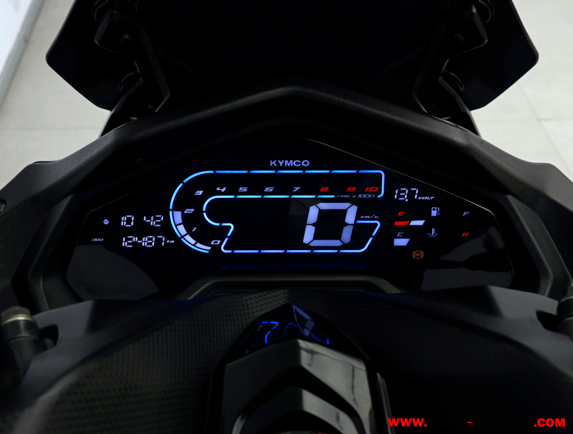 KYMCO AK 550 PREMIUM ¿A2? (copia)