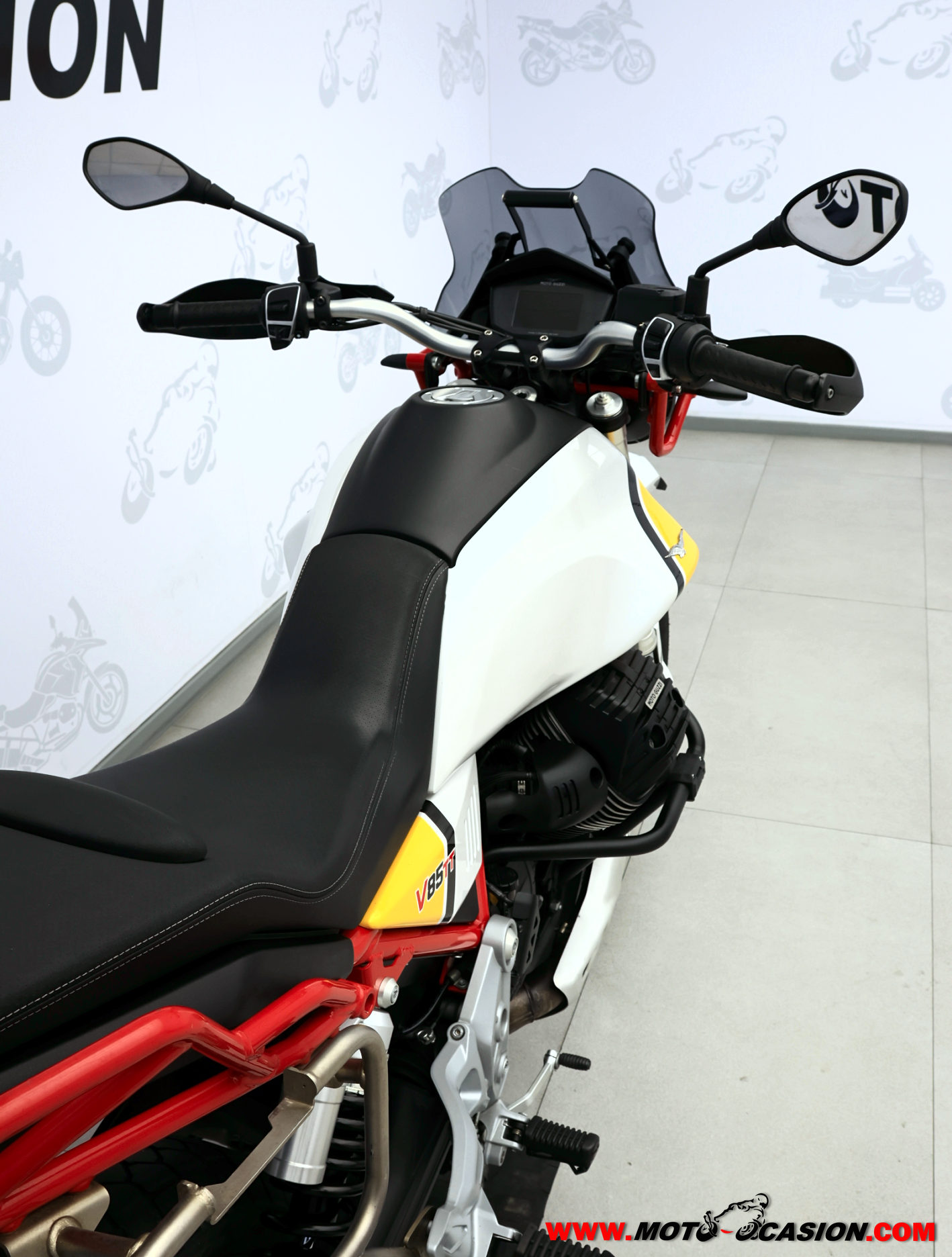 MOTO GUZZI V 85 TT ¿A2? (copia)