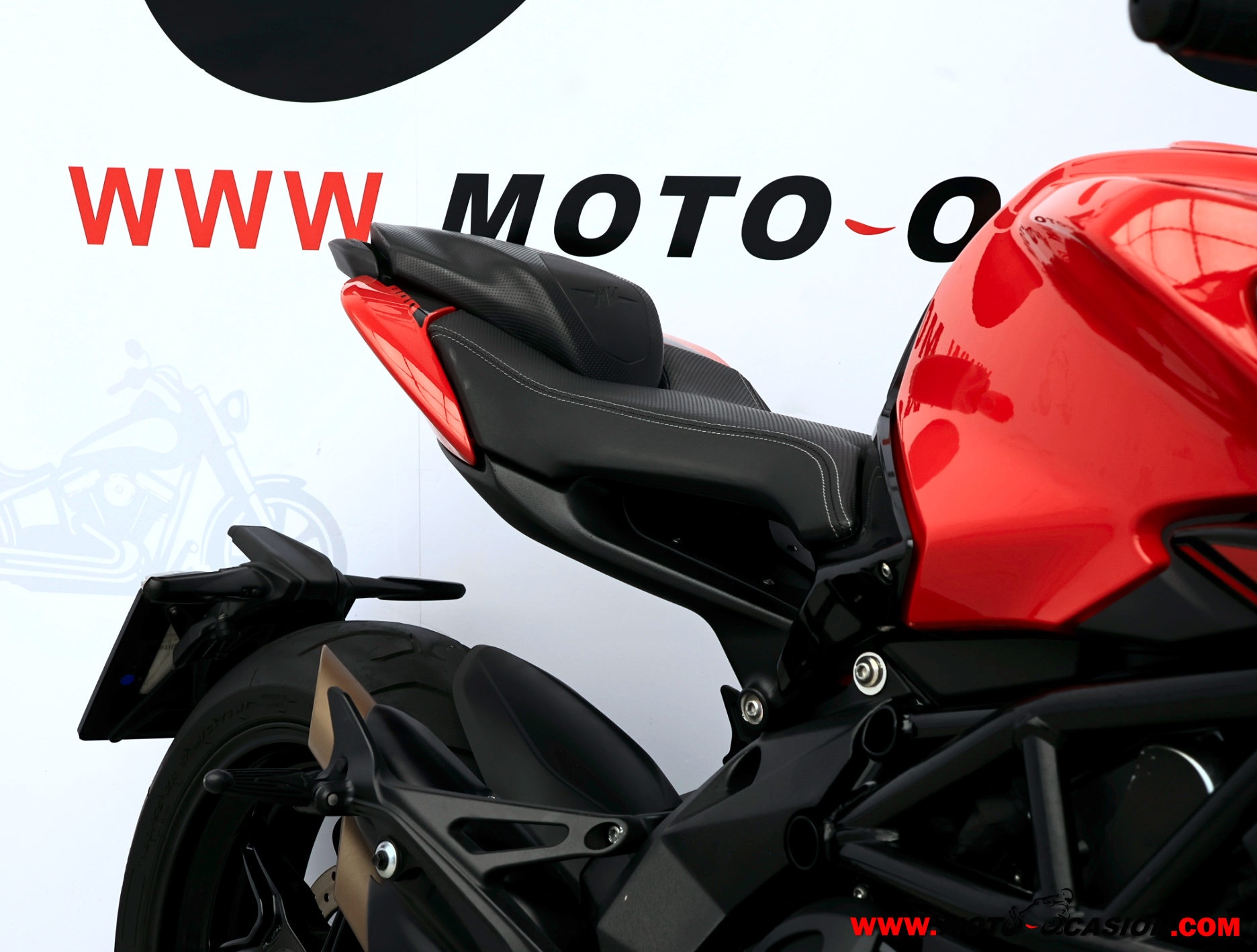 MV AGUSTA BRUTALE 800