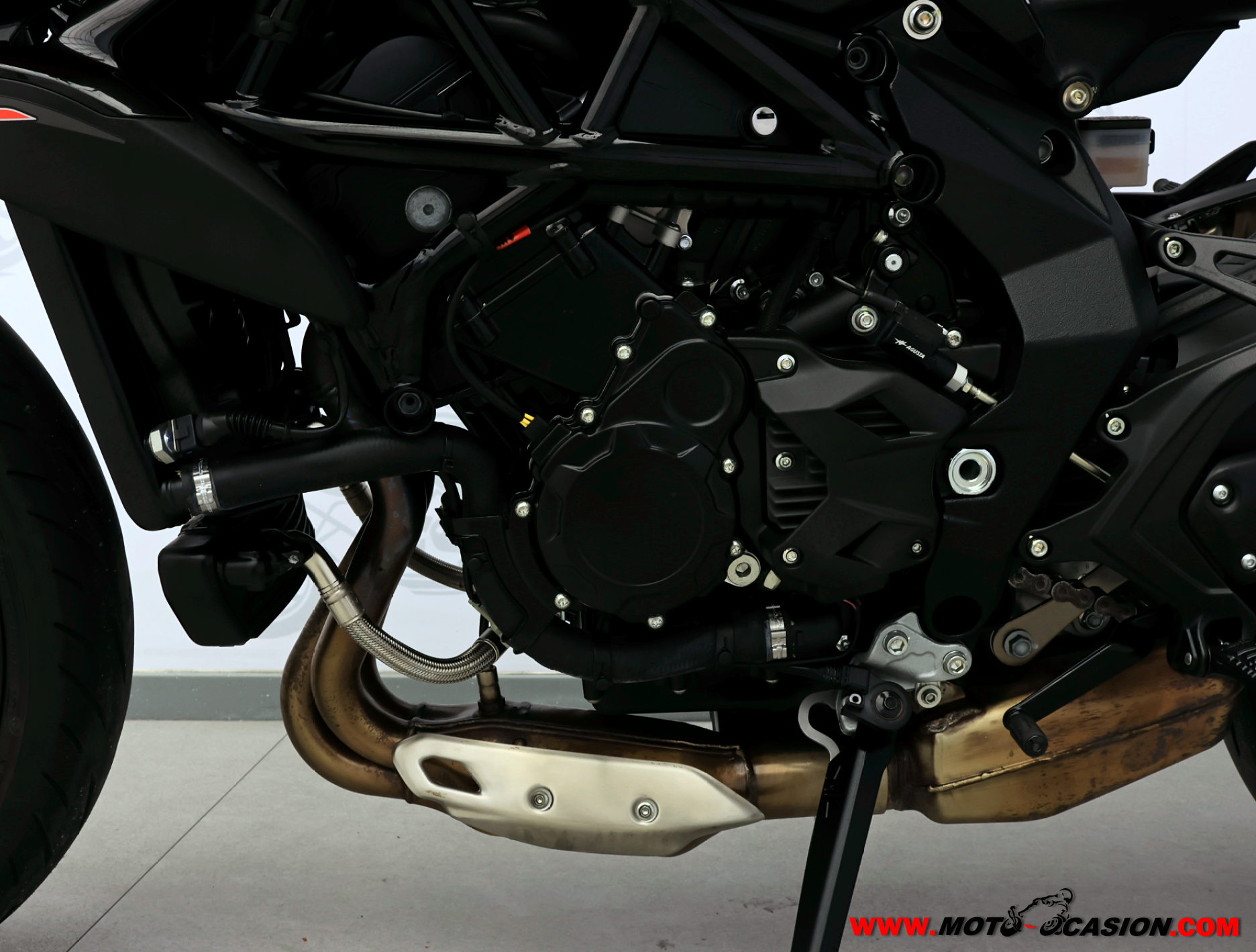 MV AGUSTA BRUTALE 800 R