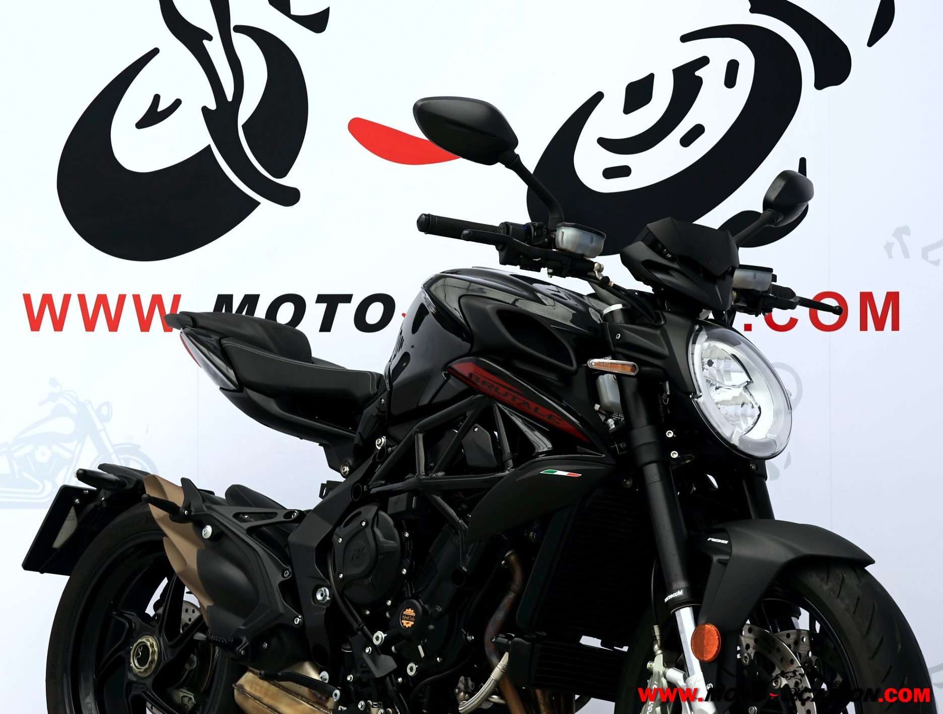 MV AGUSTA BRUTALE 800 R